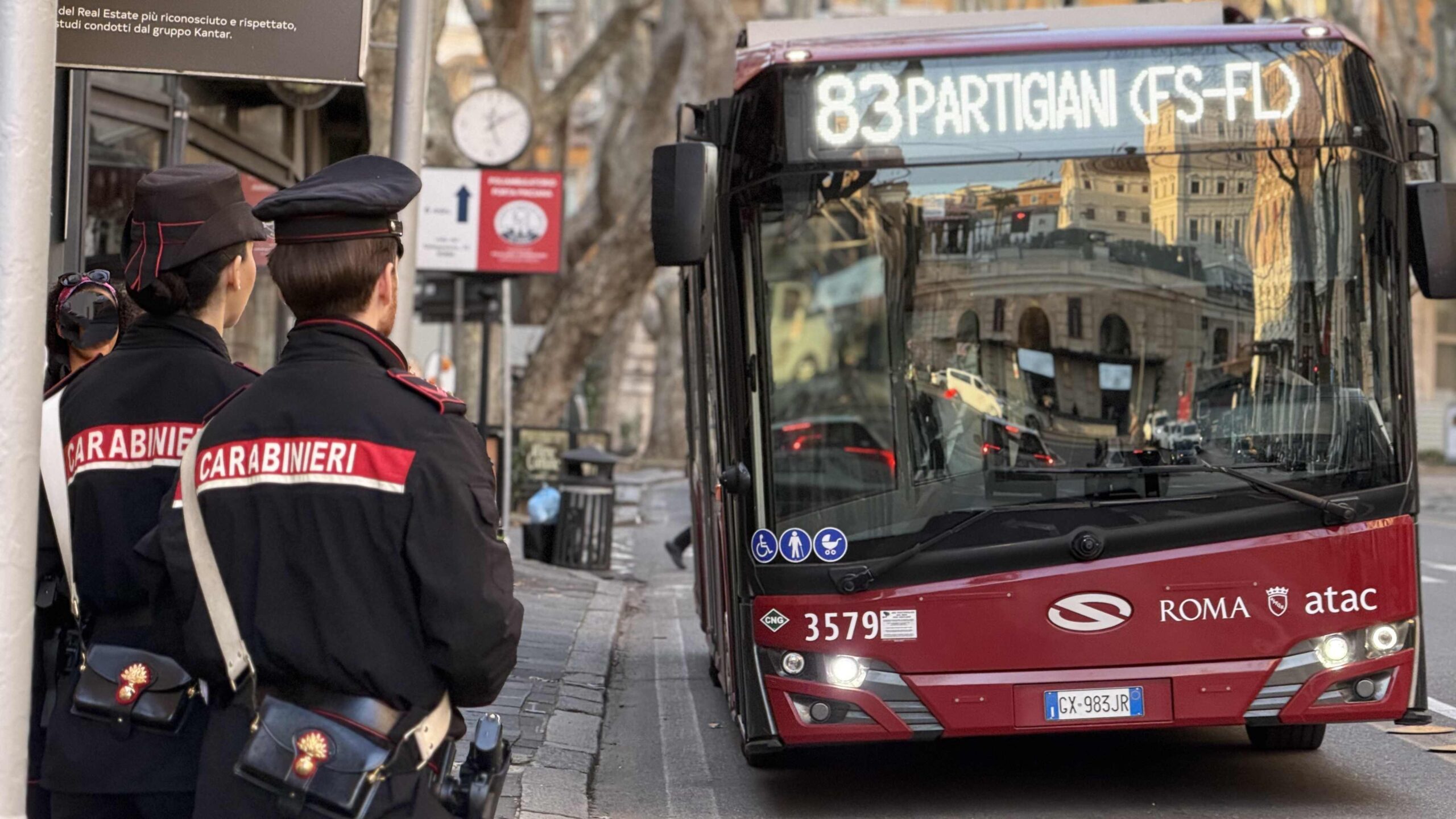 CENTRO_-_I_controlli_dei_Carabinieri__2_
