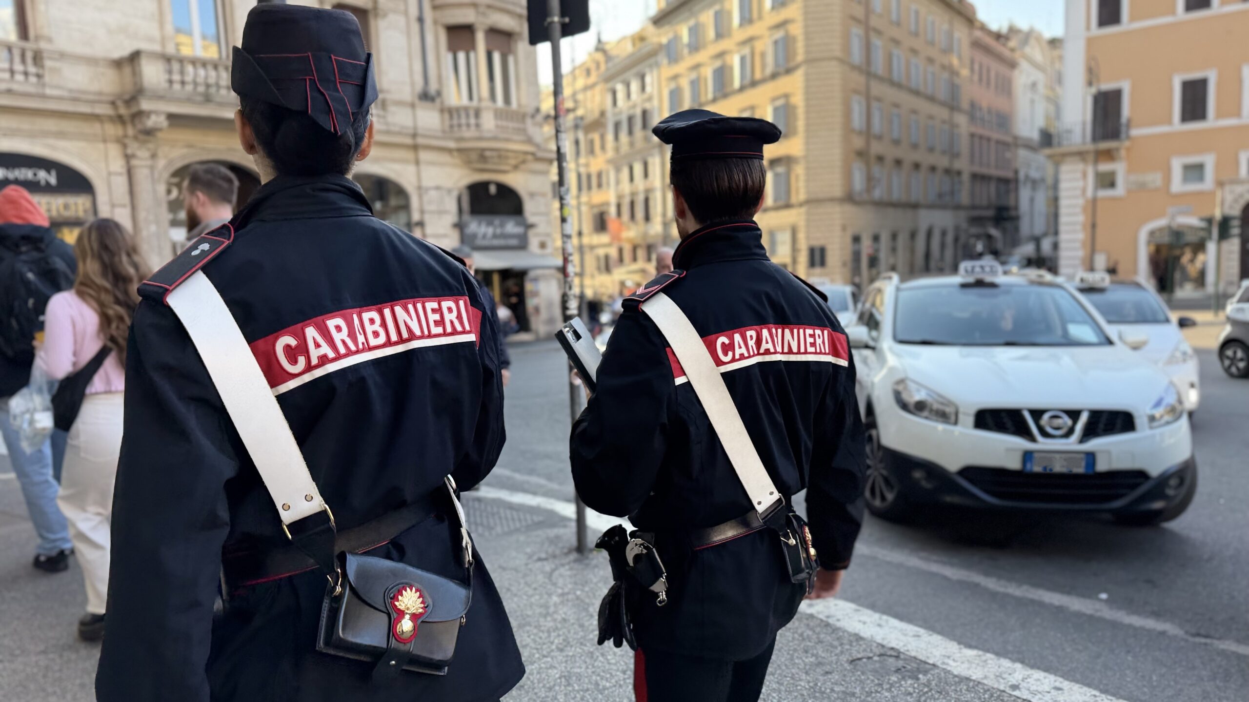 CENTRO_-_I_controlli_dei_Carabinieri__4_