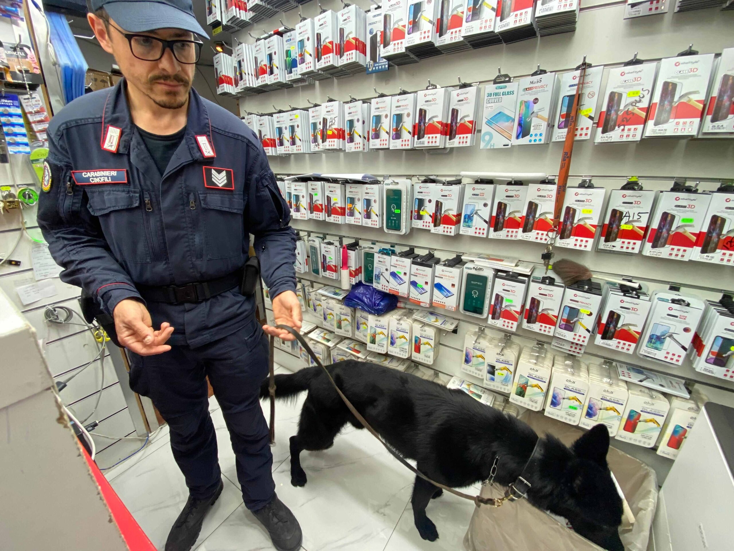 CENTRO_-_I_controlli_dei_Carabinieri_a_Termini__3_