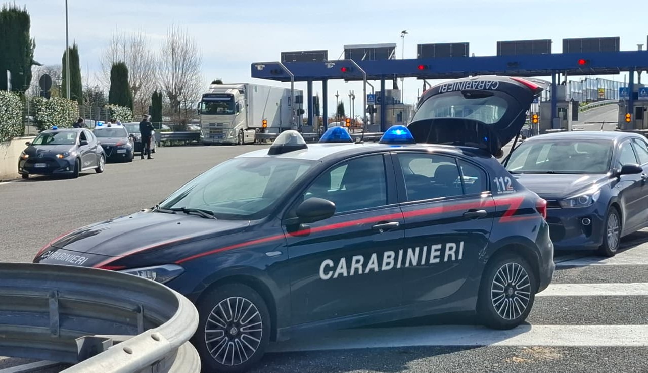 COLLEFERRO_-_Controlli_dei_Carabinieri__4_
