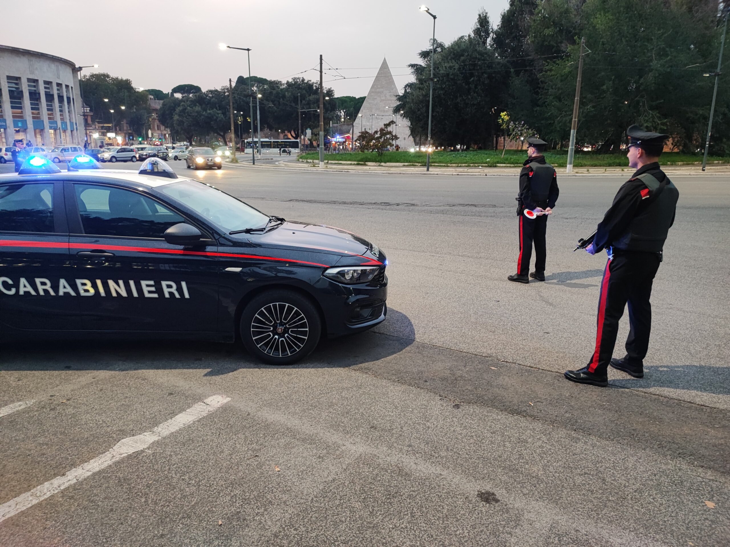 EUR_-_I_controlli_dei_Carabinieri__2_