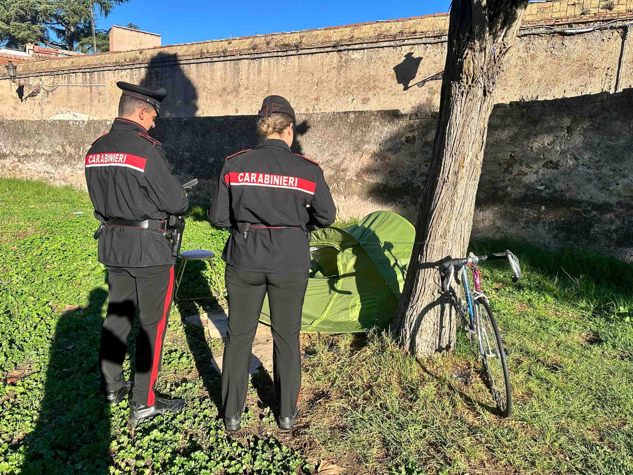 PIAZZA_DANTE_-_I_Carabinieri_impegnati_nei_controlli_a_Colle_Oppio_e_Celio__1_