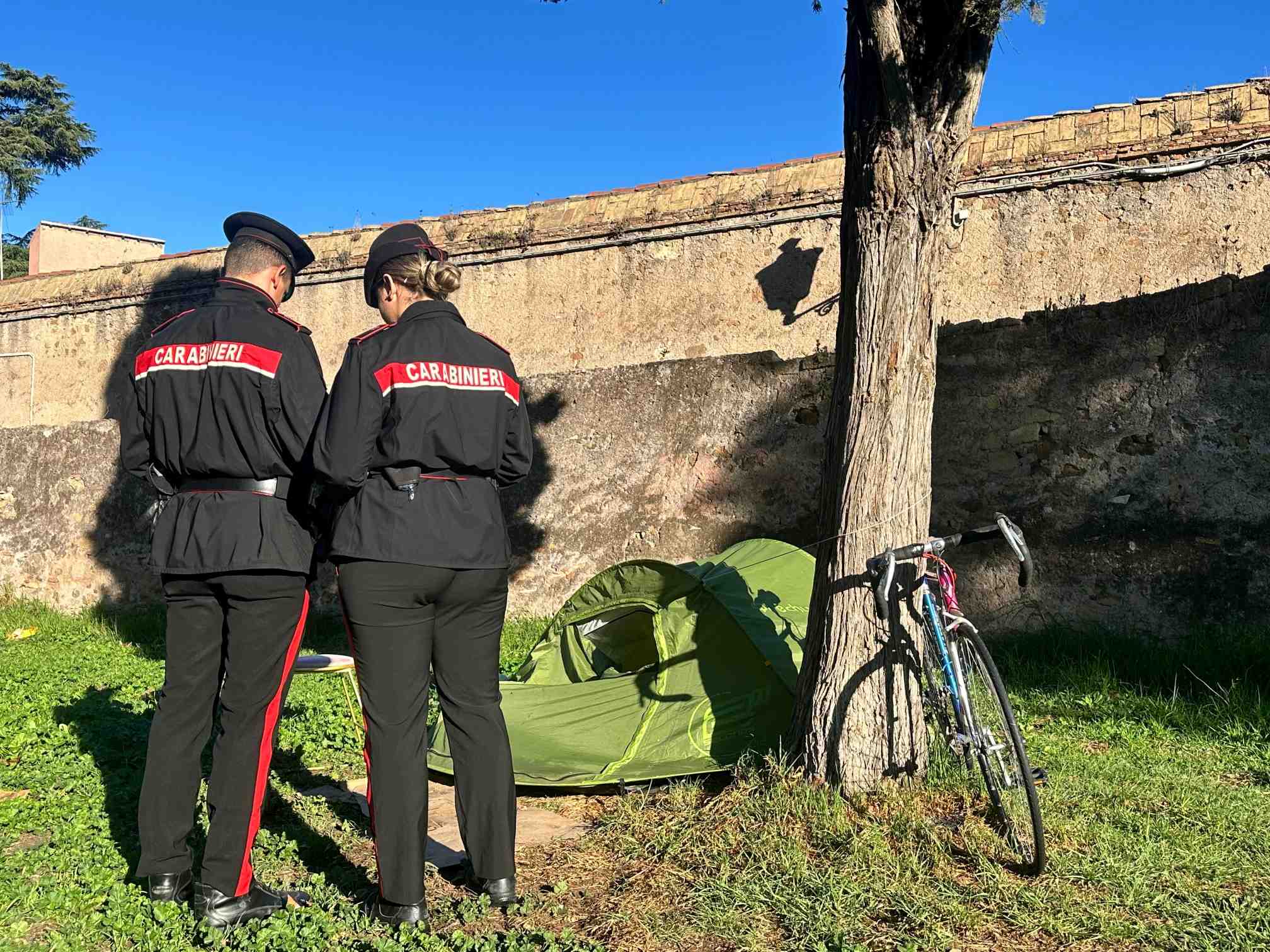 PIAZZA_DANTE_-_I_Carabinieri_impegnati_nei_controlli_a_Colle_Oppio_e_Celio__4_