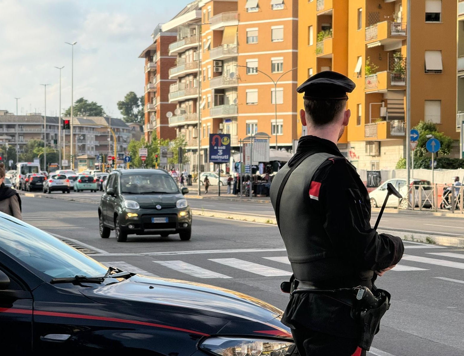 SAN_PIETRO_-_I_Carabinieri_durante_i_controlli__3_
