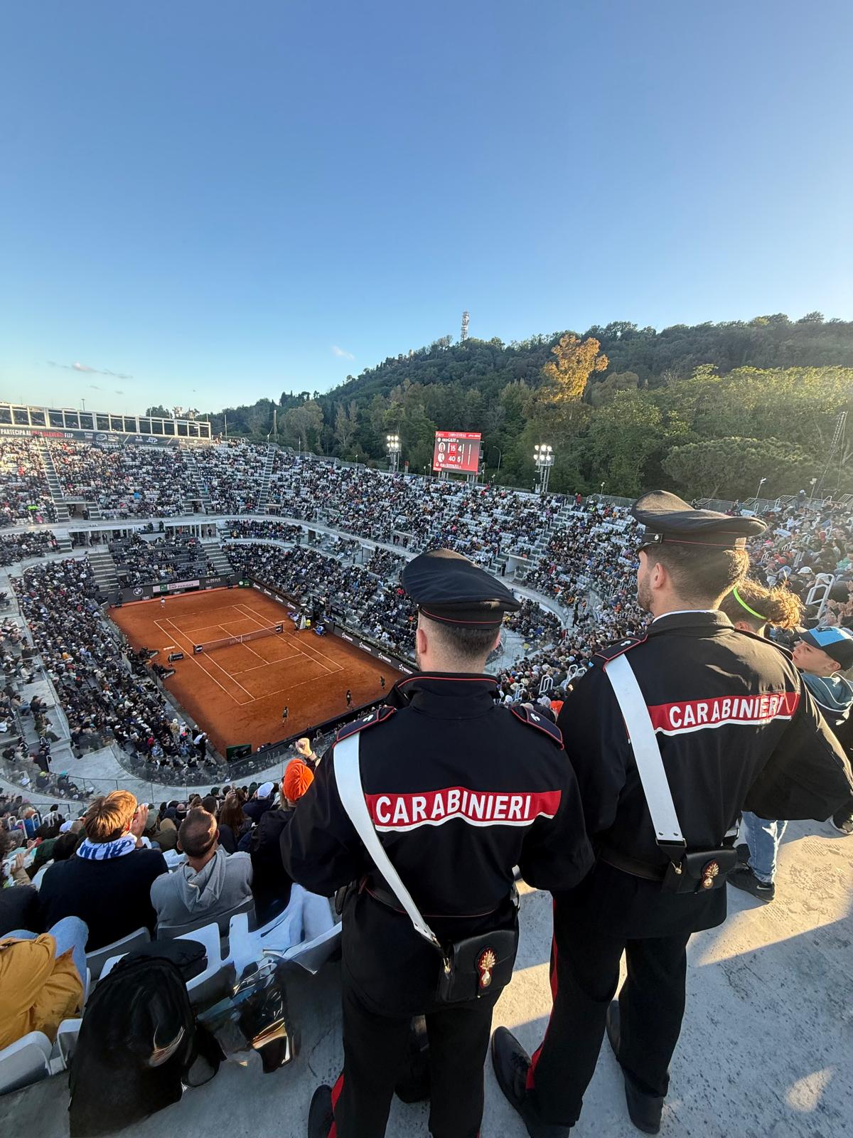 TRIONFALE_-_I_Carabinieri_impegnati_nei_controlli_al_Parco_del_Foro_Italico__1_