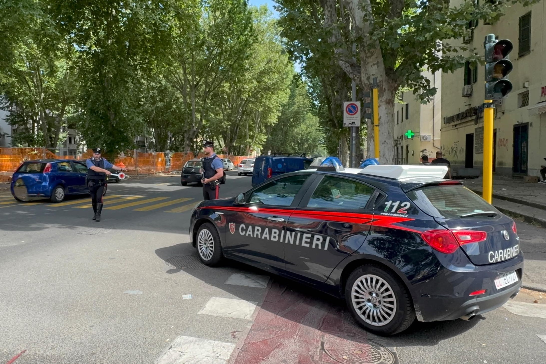 CASILINA_-_I_controlli_dei_Carabinieri_al_Quarticciolo__2_
