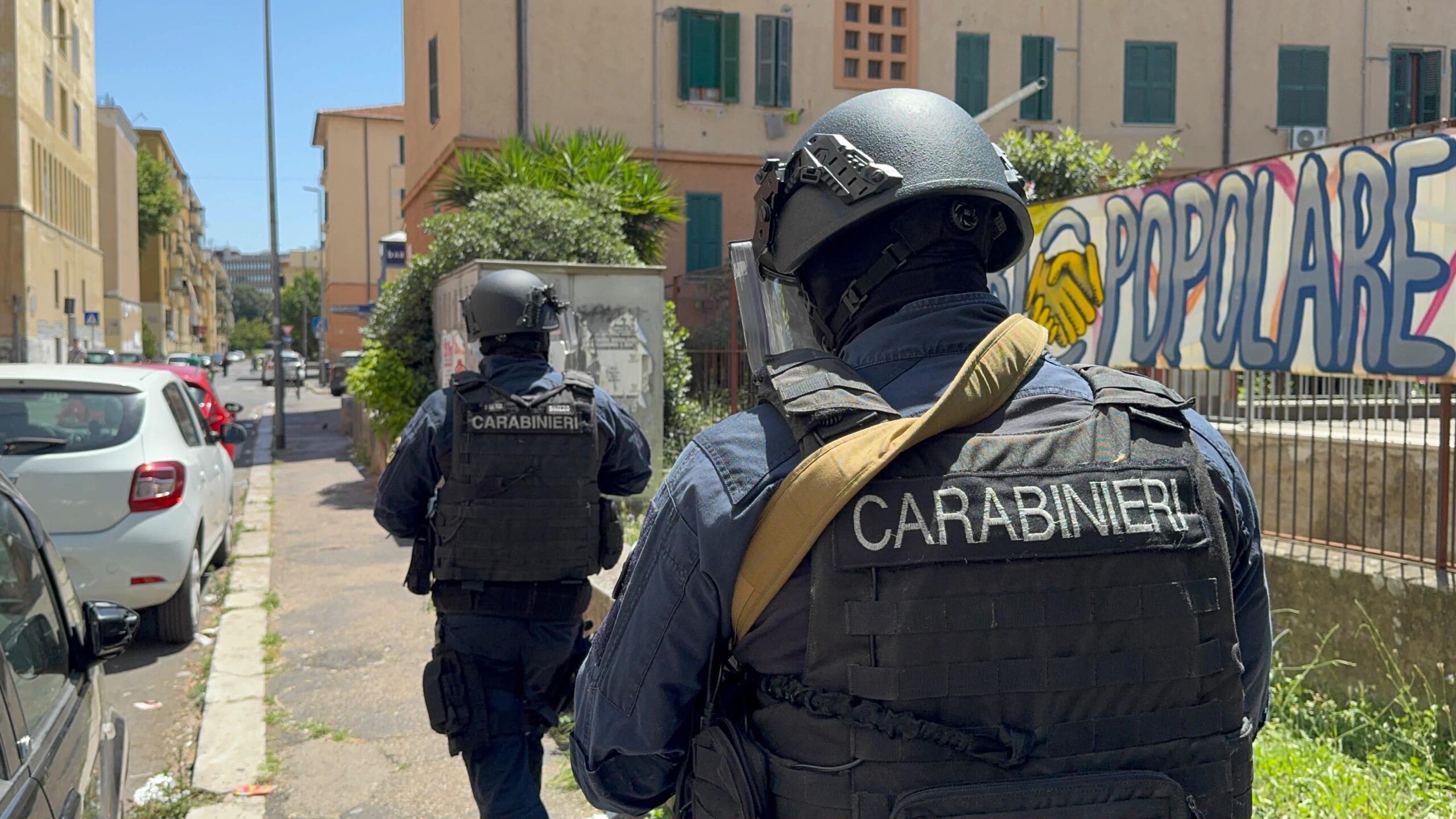 CASILINA_-_I_controlli_dei_Carabinieri_al_Quarticciolo__5_