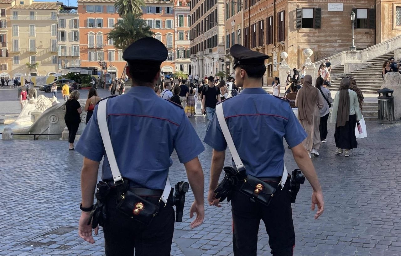 CENTRO_-_I_Carabinieri__4_