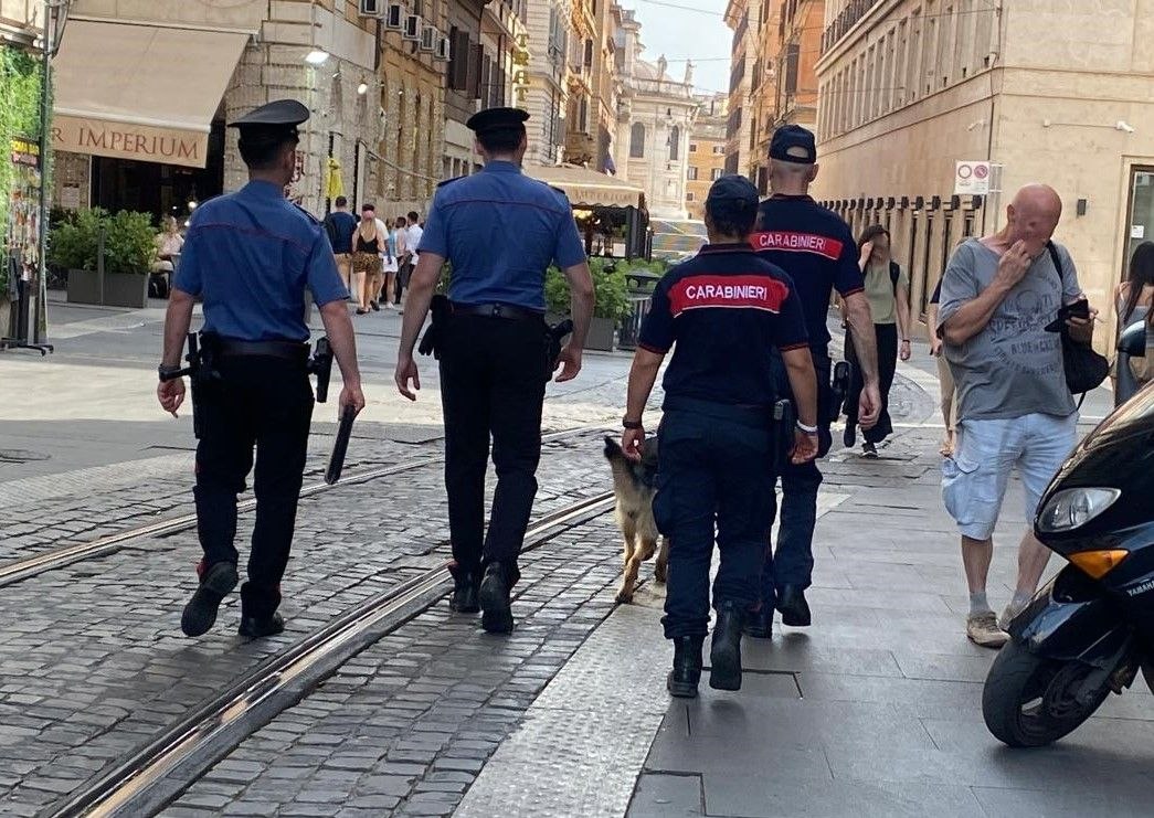CENTRO_-_I_Carabinieri__5_
