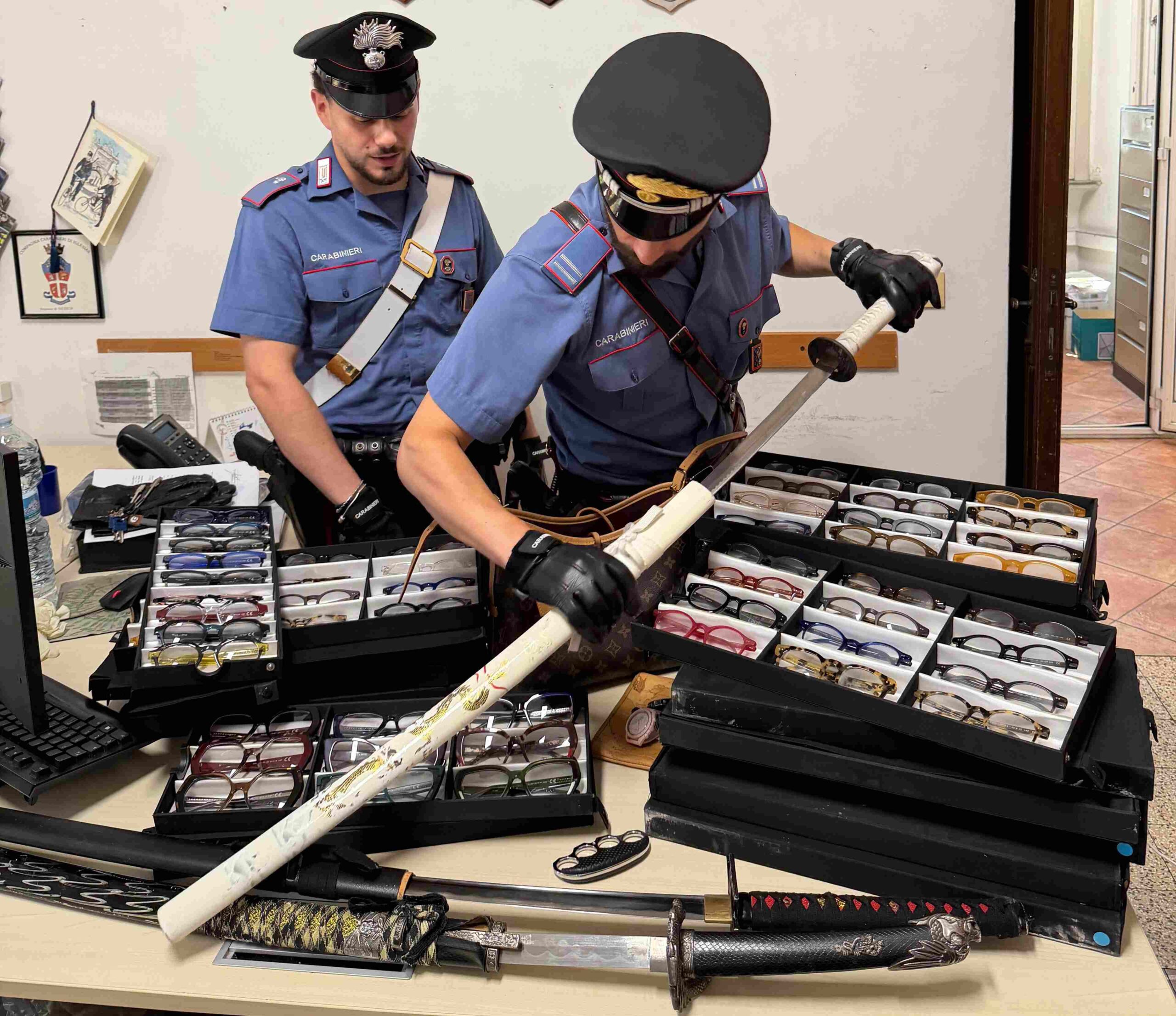 EUR_-_La_refurtiva_sequestrata_dai_Carabinieri__2_