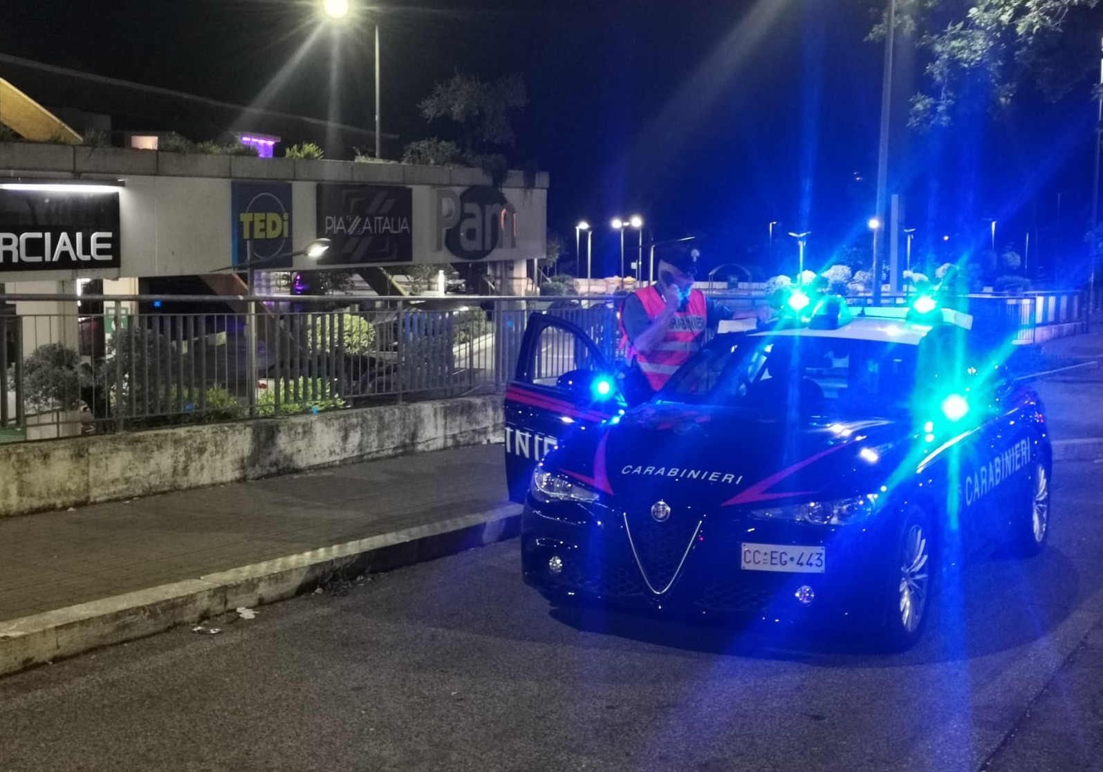 MONTEROTONDO_-_I_Carabinieri_impegnati_nei_controlli__2_