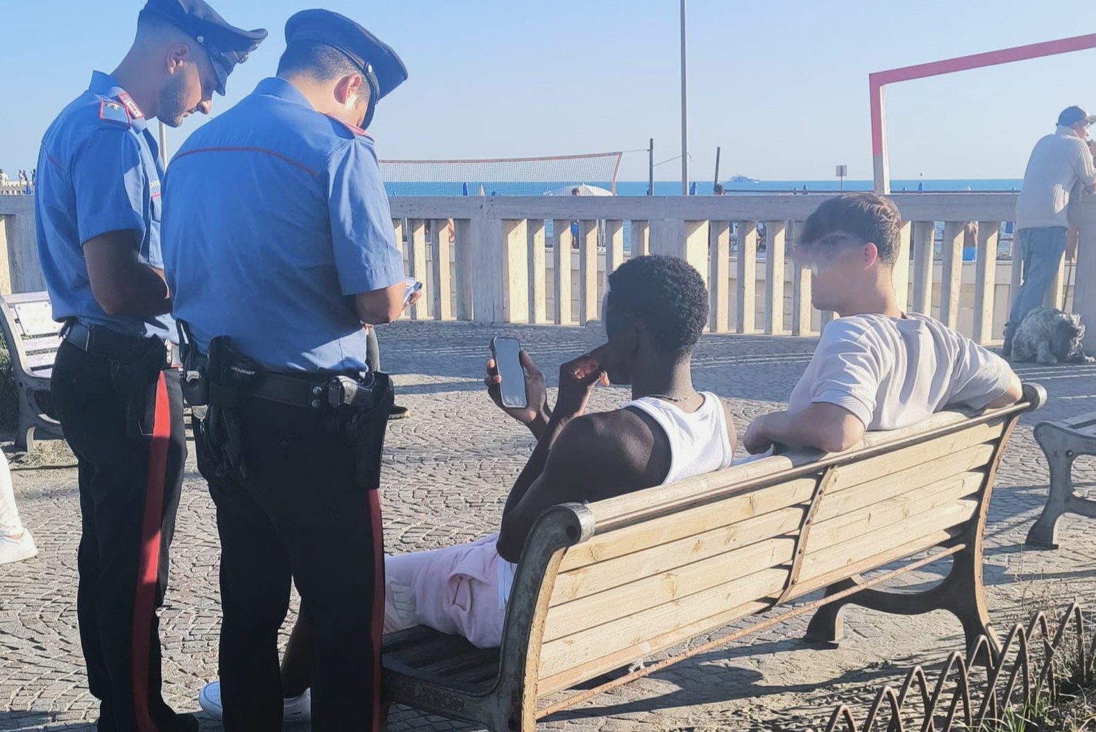 OSTIA_-_Controlli__dei_Carabinieri_sul_litorale__1_