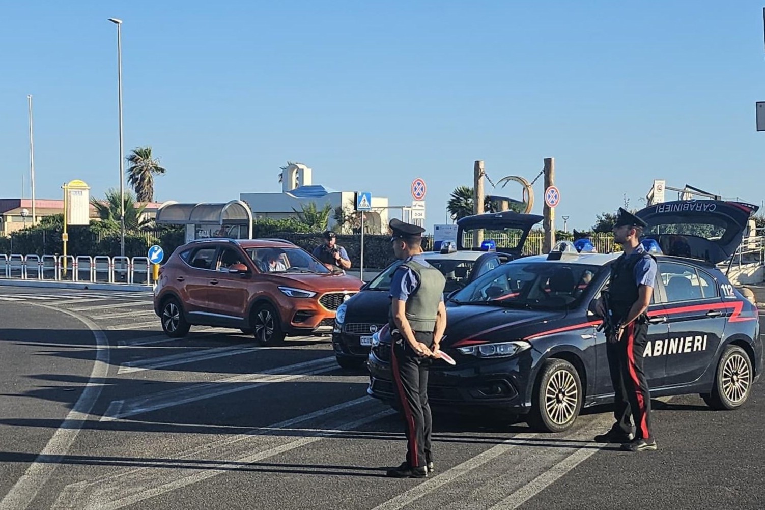 OSTIA_-_Controlli__dei_Carabinieri_sul_litorale__2_