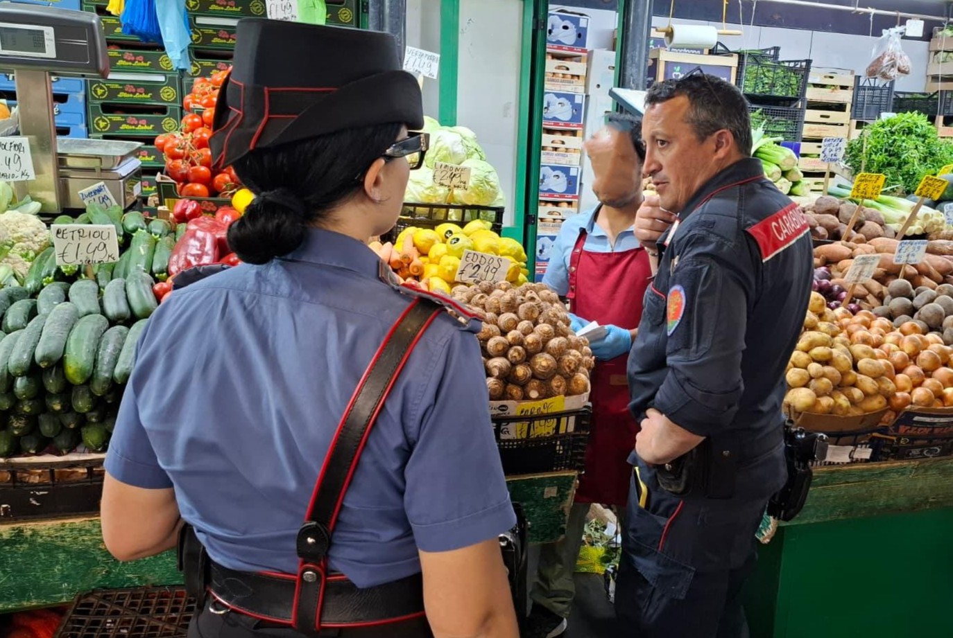 PIAZZA_DANTE_-_Coordinato_quartiere_Esquilino__Termini_e_presso_mercato_rionale__3_