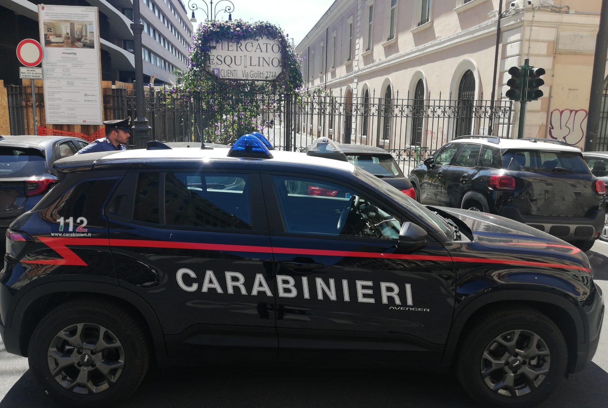 PIAZZA_DANTE_-_Coordinato_quartiere_Esquilino__Termini_e_presso_mercato_rionale__4_