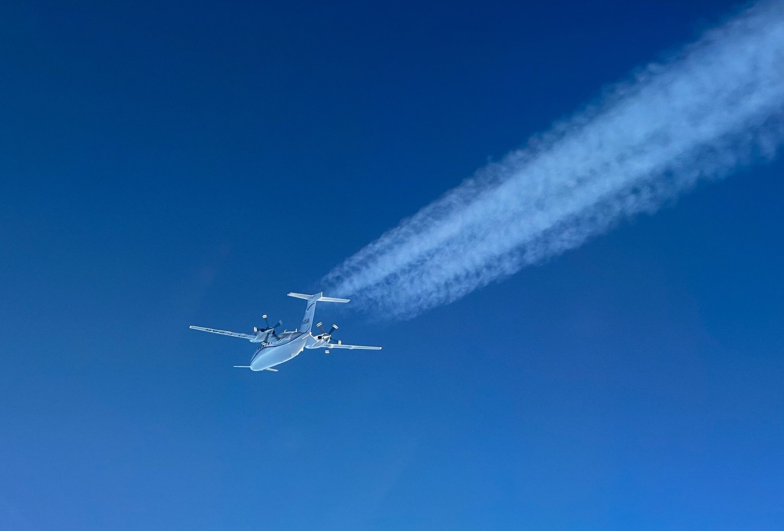 foto_reale_velivolo_civile_scramble_caccia_militari_Aeronautica_20260609
