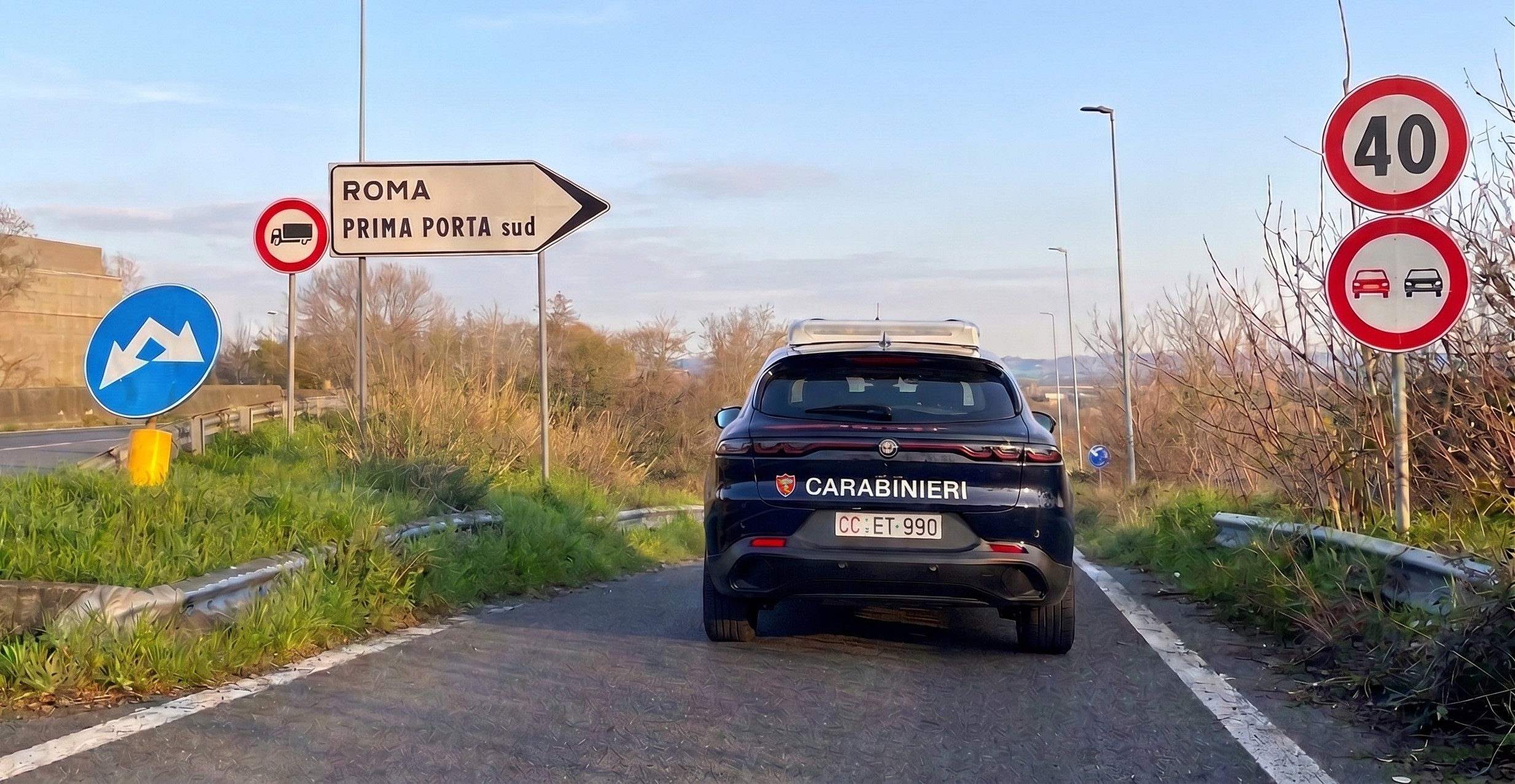 CASSIA_-_Si_fingono_carabinieri_e_rapinano_uomo__1_