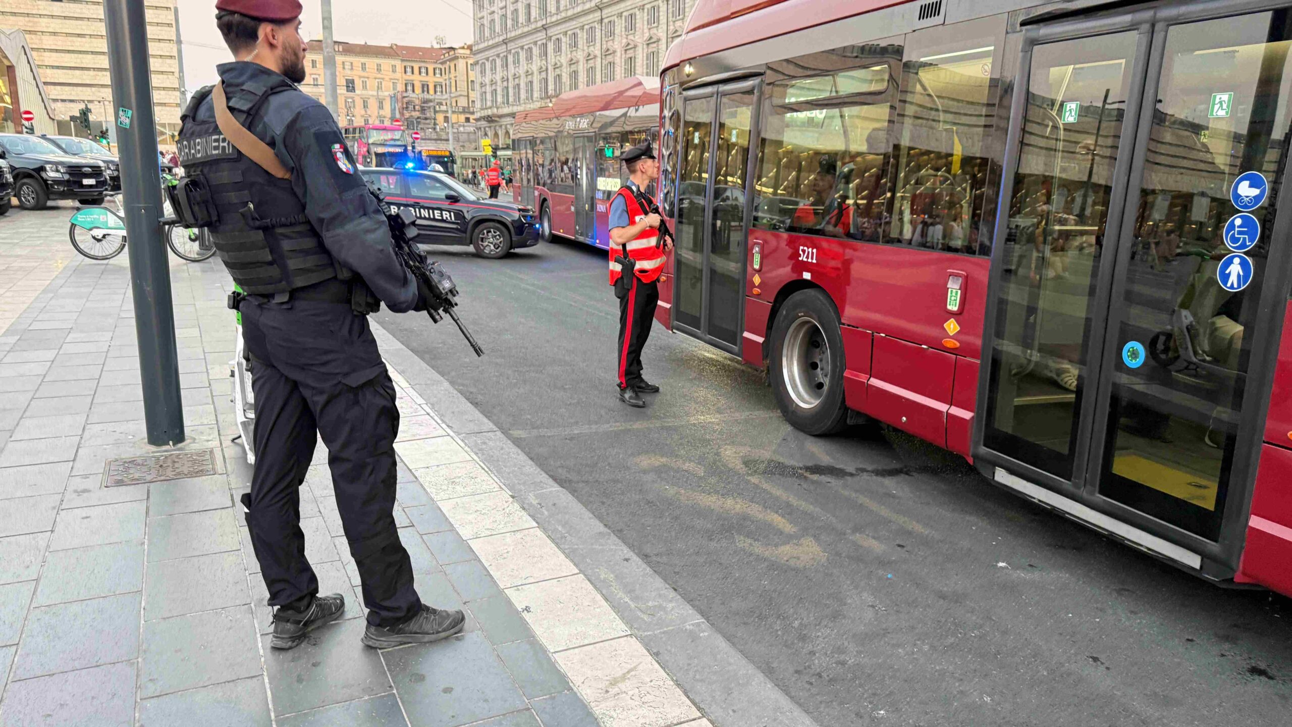 CENTRO_-_I_controlli_dei_Carabinieri_a_Termini__7_
