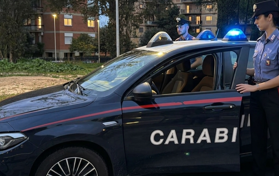 FRASCATI_-_CASILINA-_I_Carabinieri_della_Stazione_Roma_Alessandrina_intervenuti