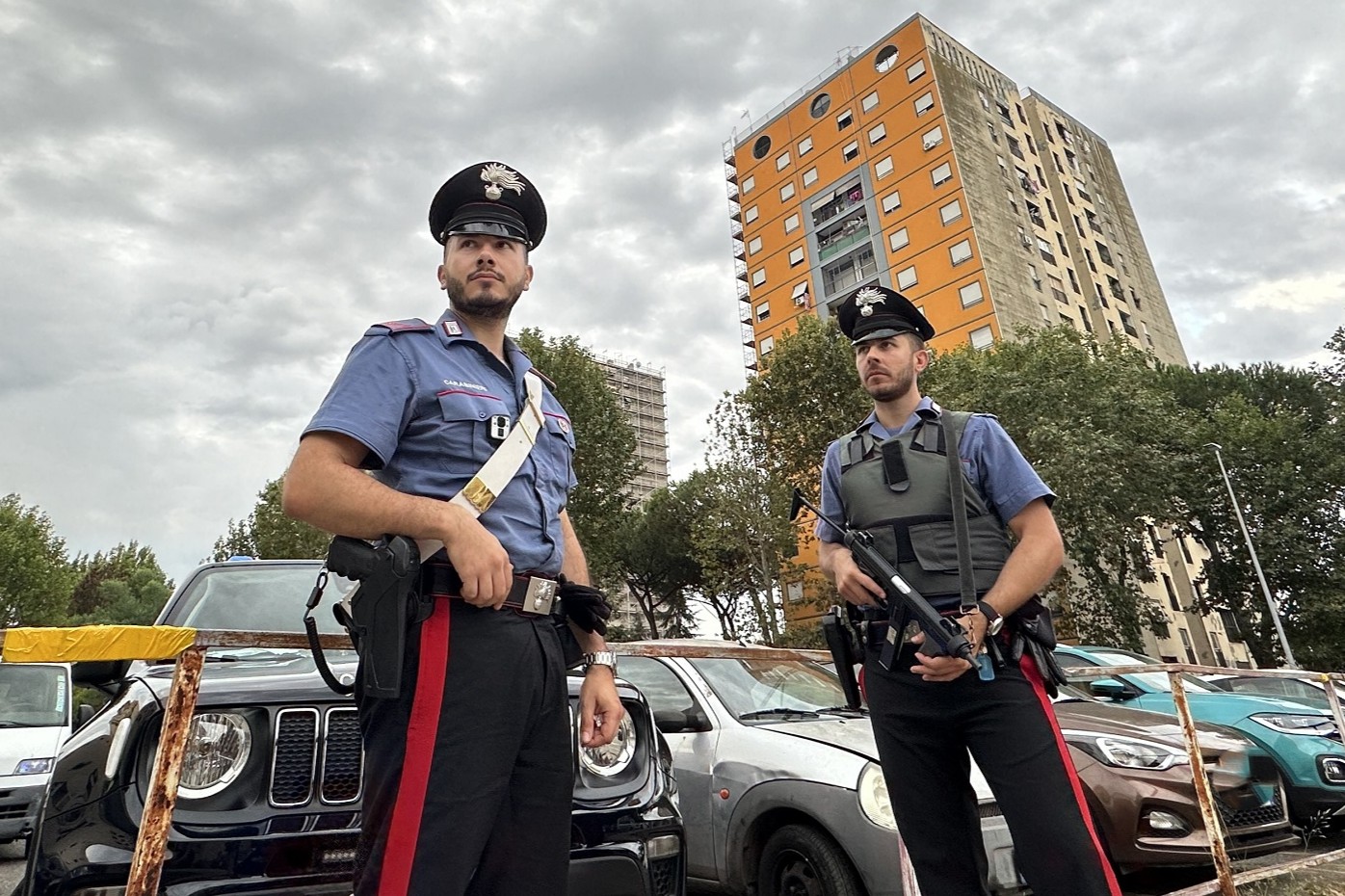FRASCATI_-_Controlli_dei_Carabinieri_a_Tor_Bella_Monaca__5_