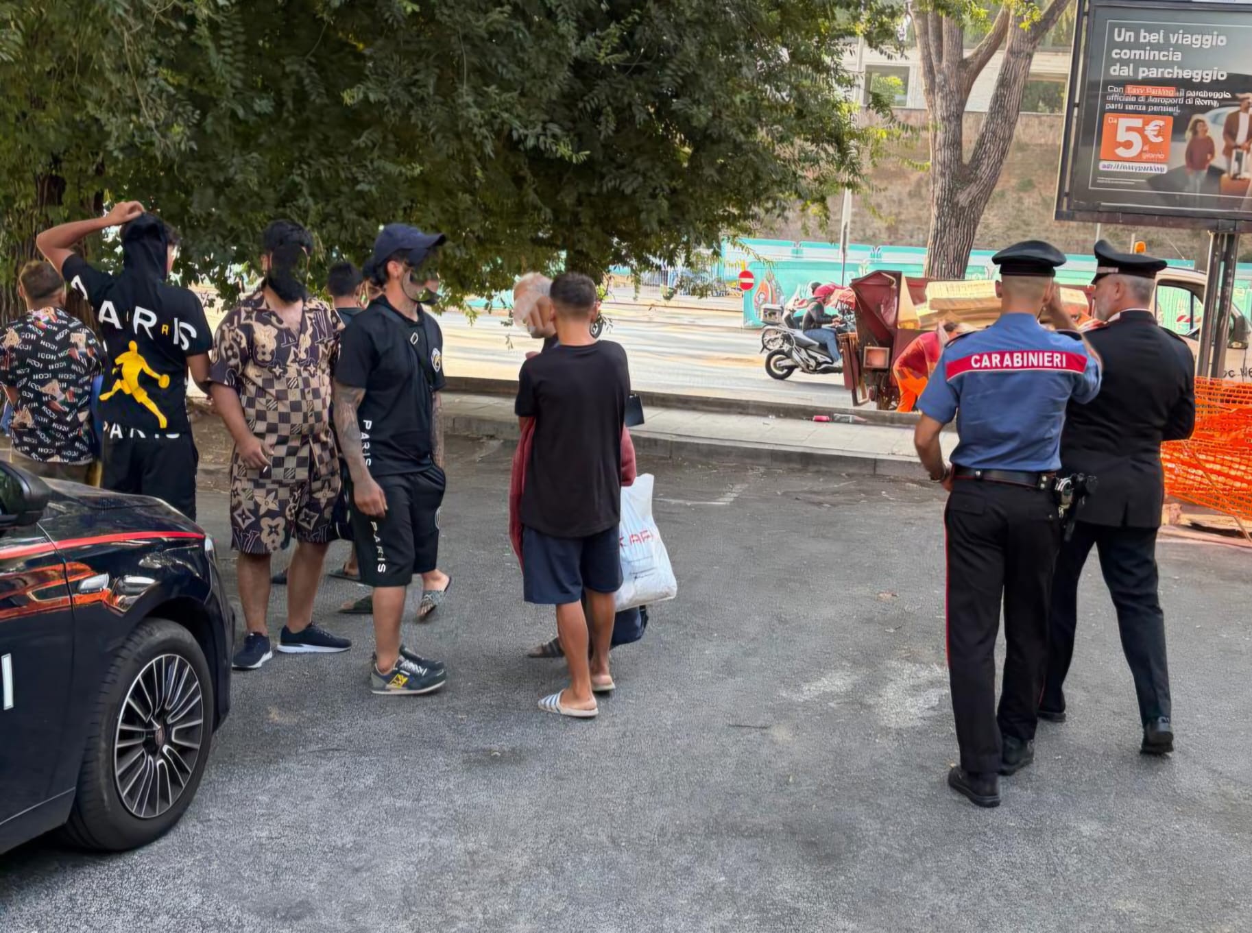 PARIOLI_-_I_Controlli_dei_Carabinieri_in_Piazzale_Valerio_Massimo__1_