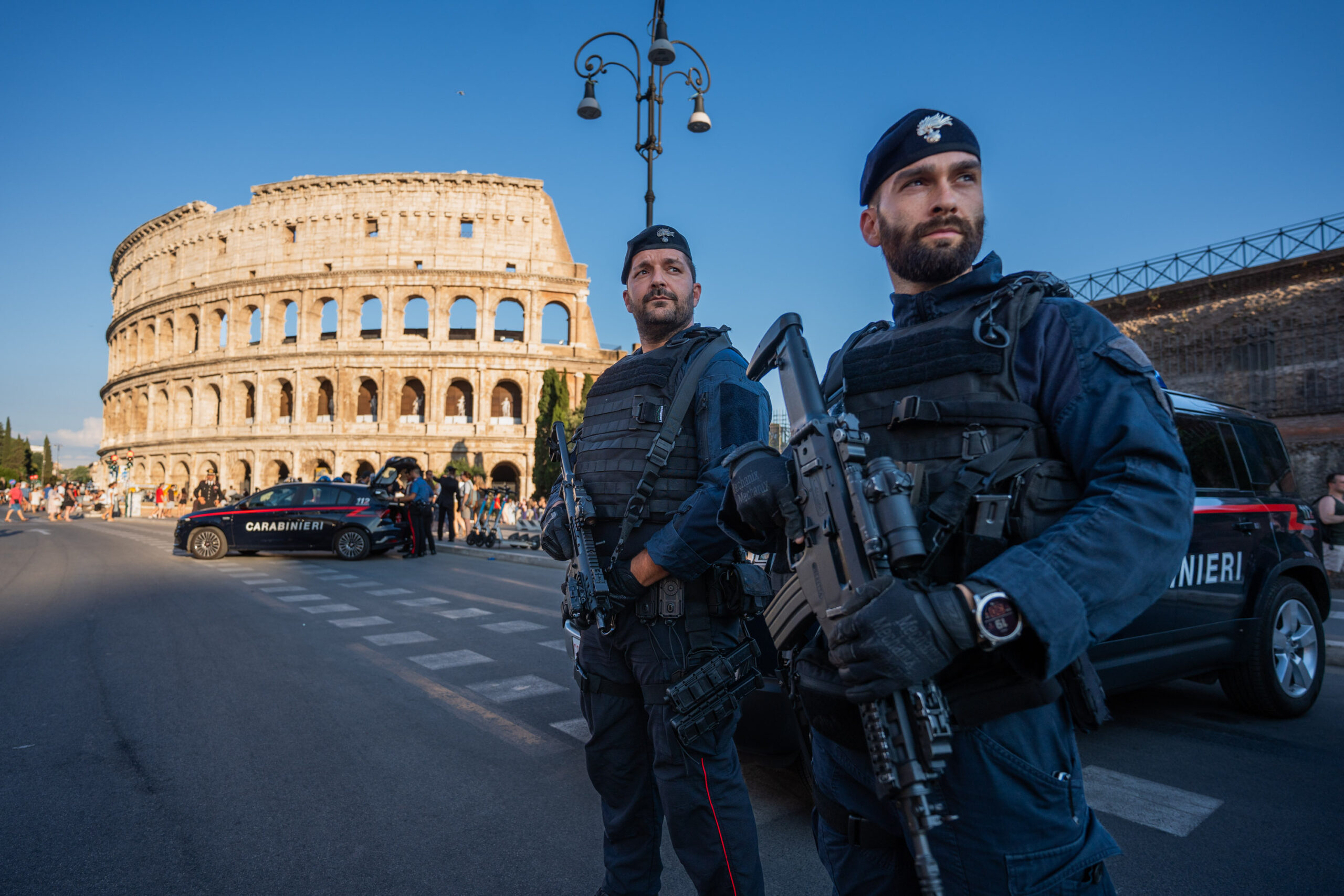 PROVINCIALE_-_Controlli_dei_Carabinieri_in_vari_quartieri__5_