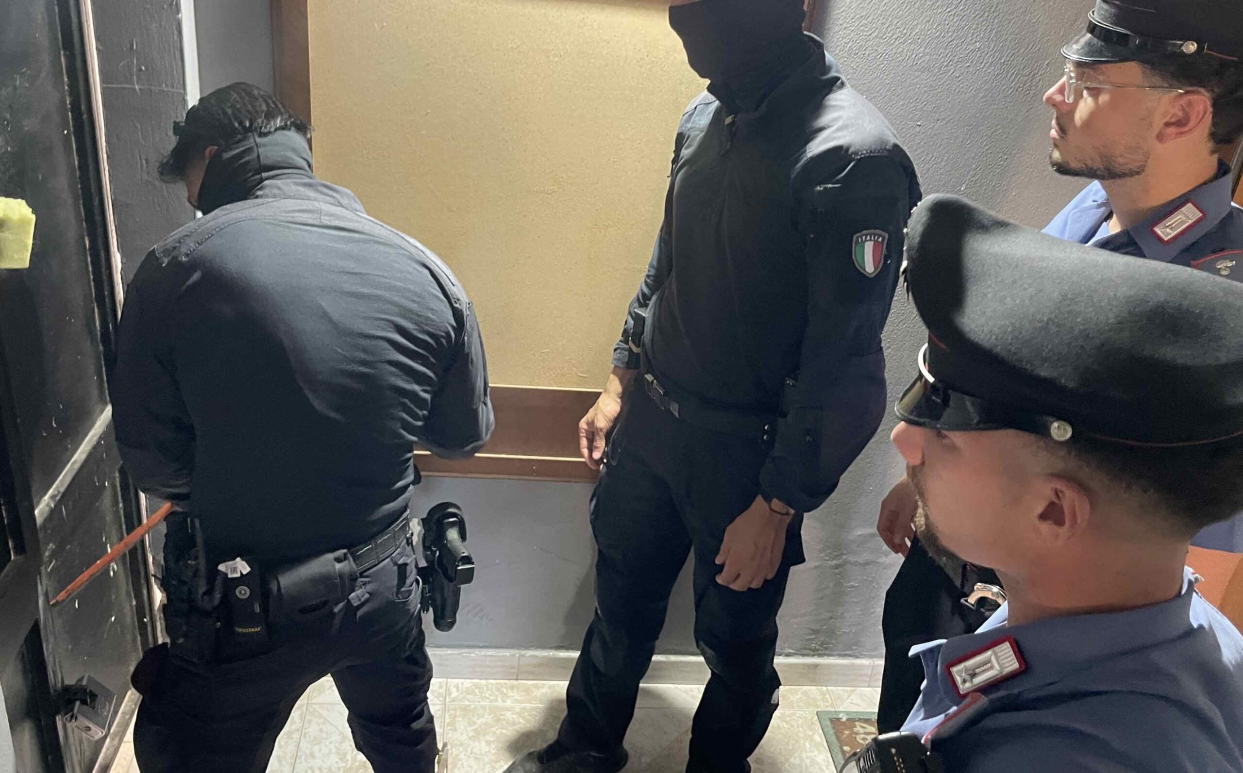 TRASTEVERE_-_Controlli_dei_Carabinieri_tra_Primavalle_e_Bastogi_con_Tuscania__2_