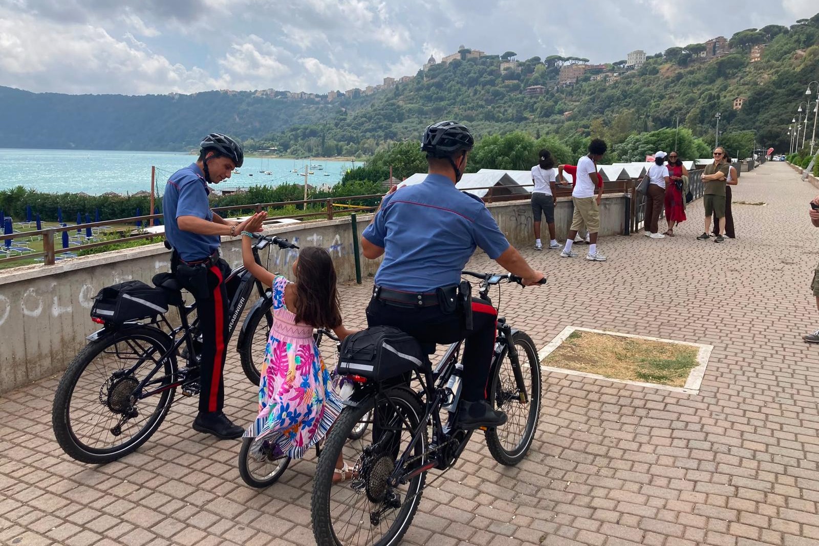 CASTEL_GANDOLFO_-_Le_pattuglie_dei_Carabinieri_in_Ebike__3_