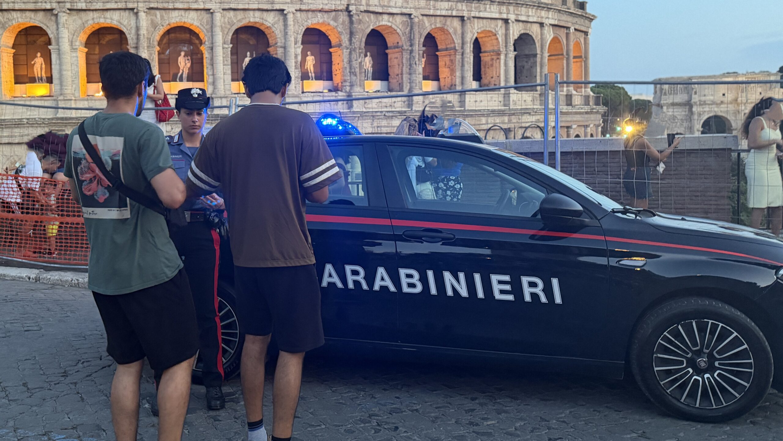 CENTRO_-_I_Carabinieri_impegnati_nei_controlli__3_