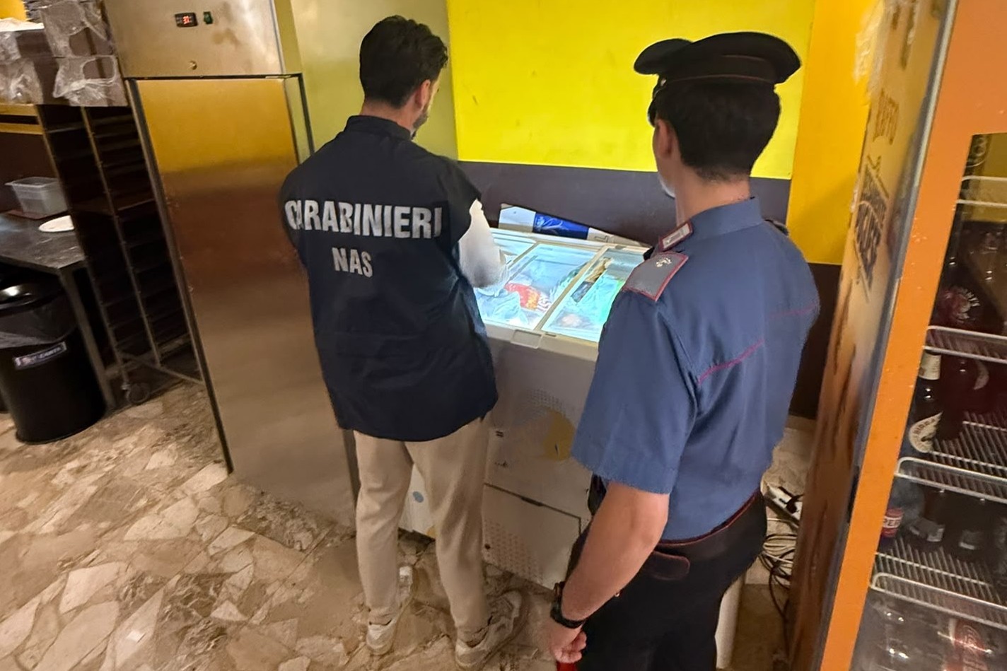 EUR_-_I_controlli_dei_Carabinieri__3_
