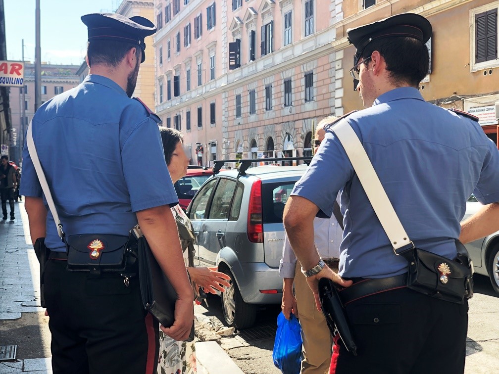 PIAZZA_DANTE_-_I_controlli_dei_Carabinieri_all_Esquilino__4_