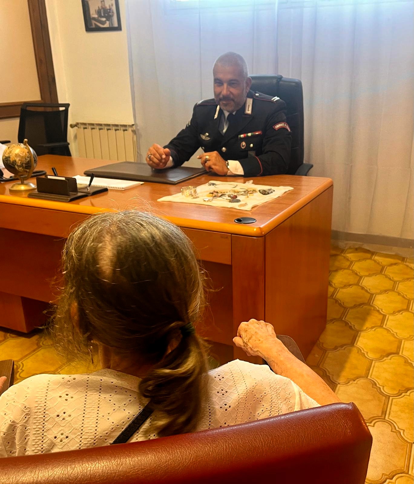 ANZIO_-_I_Carabinieri_con_l_anziana_vittima__2_