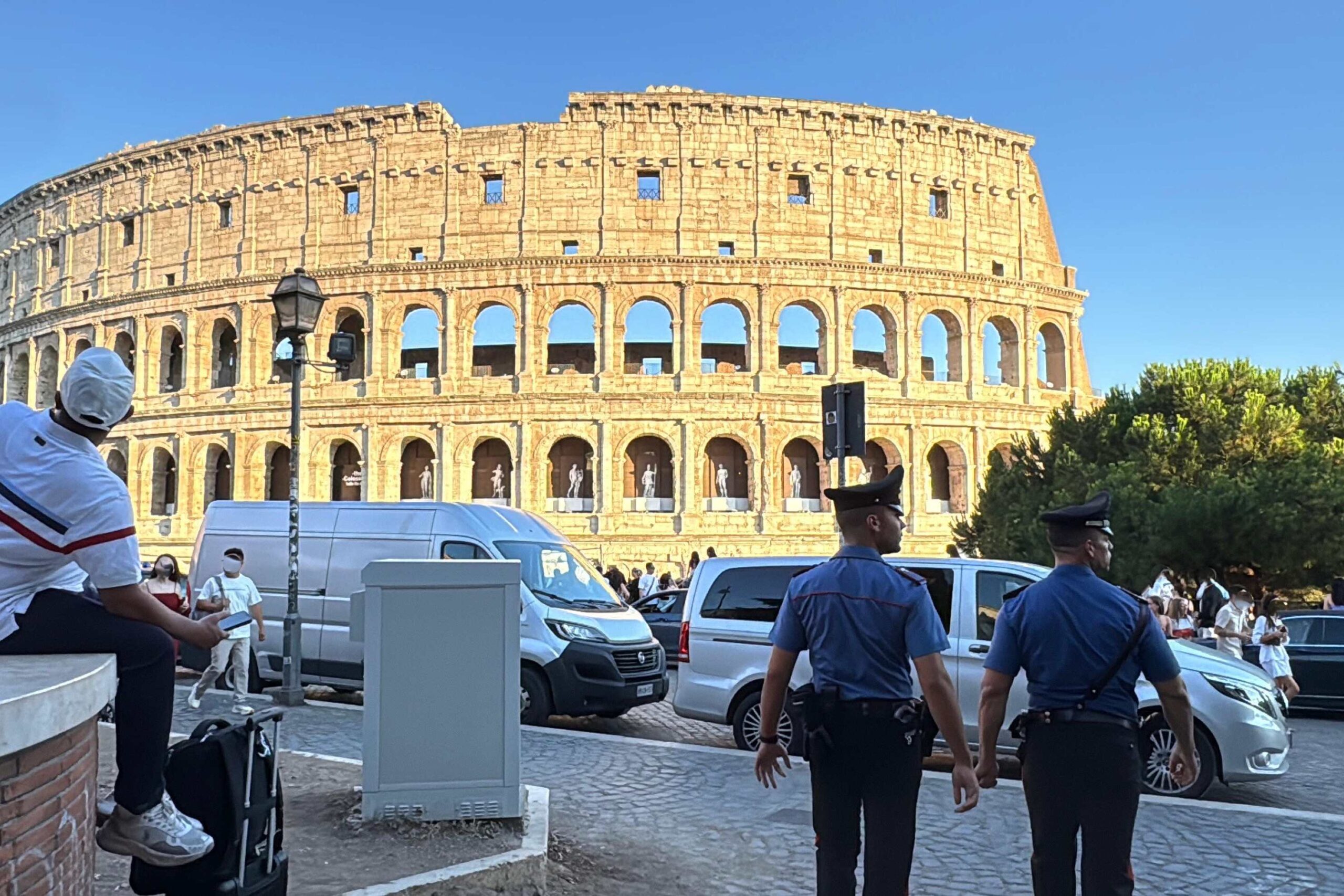 CENTRO_-_I_Carabinieri_impegnati_nei_controllli_del_centro_storico__1_