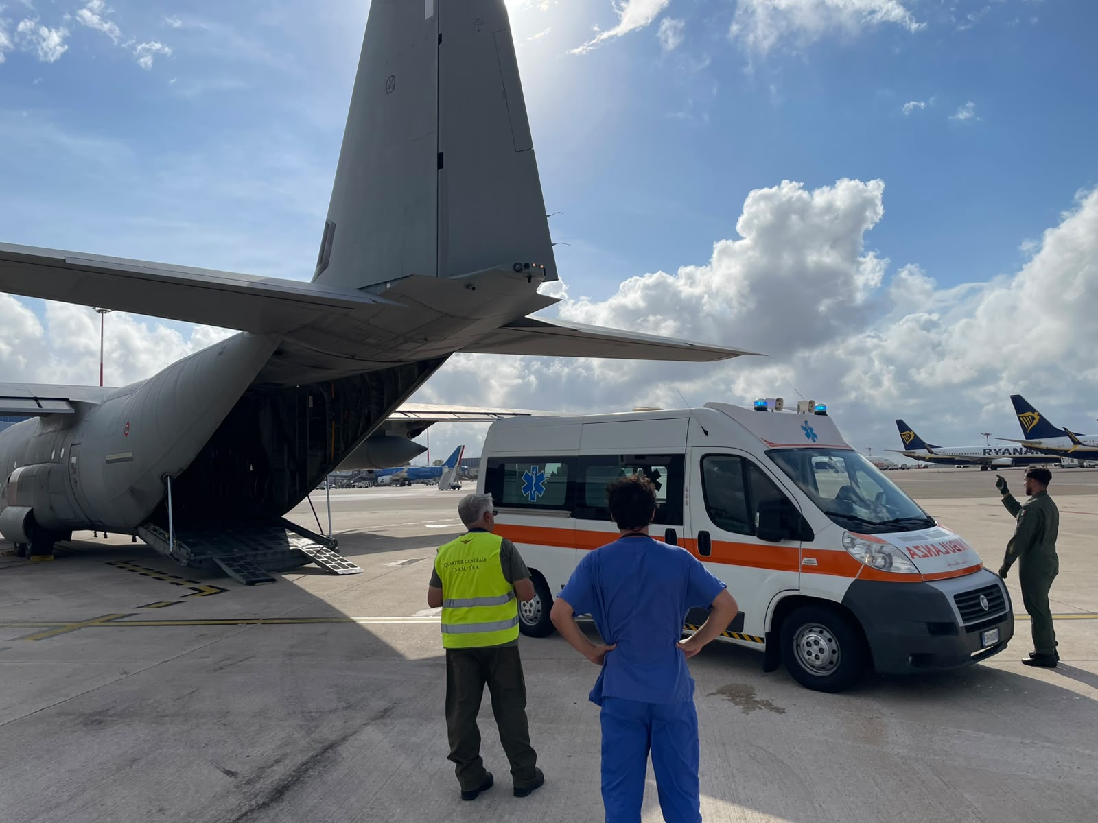 Foto-Aeronautica-Militare_trasporto-sanitario_19_09_2026_03