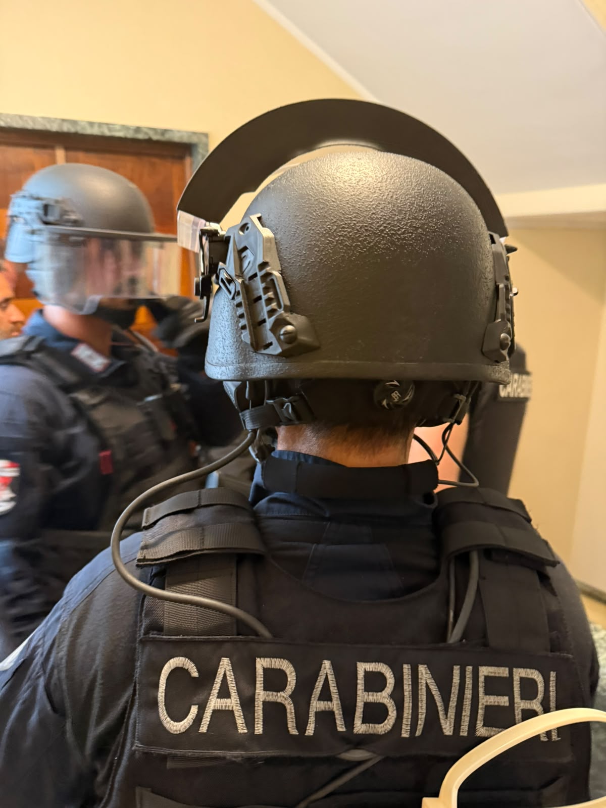 PARIOLI_-_L_intervento_dei_Carabinieri__2_