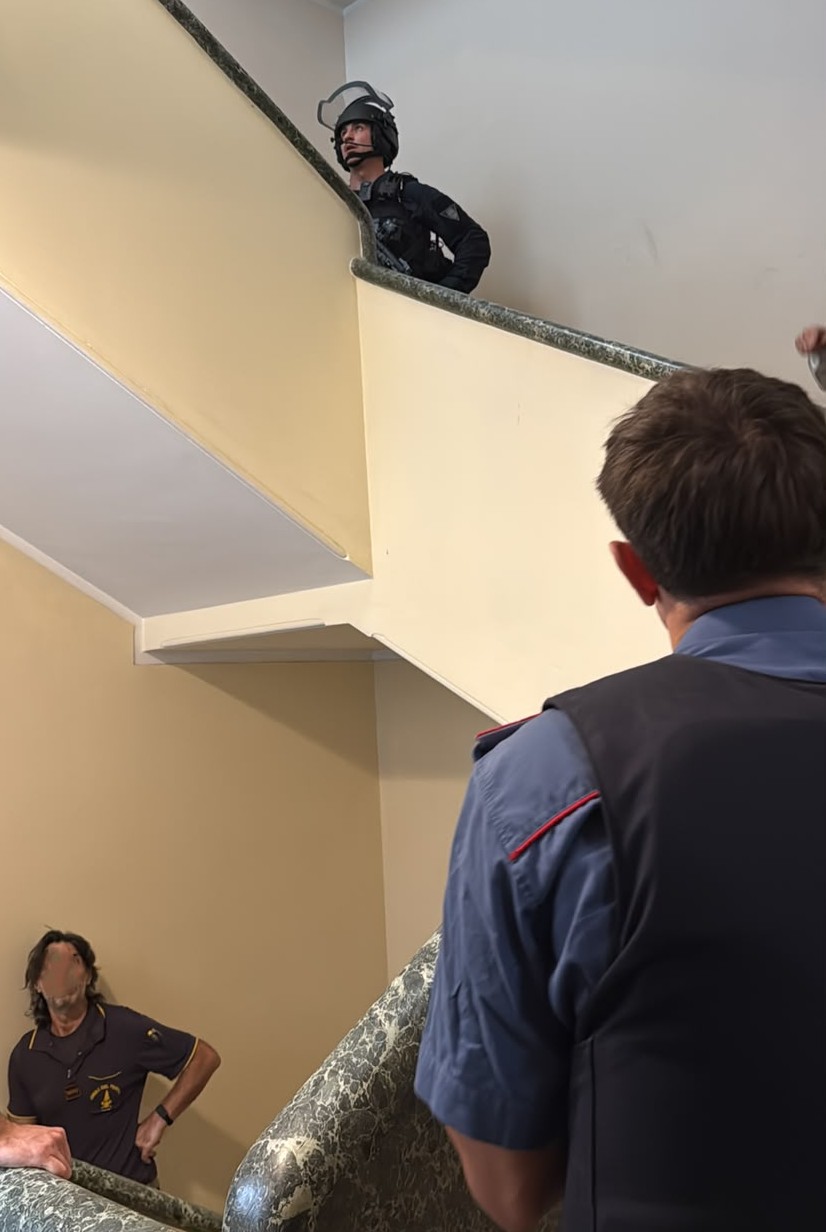 PARIOLI_-_L_intervento_dei_Carabinieri__3_