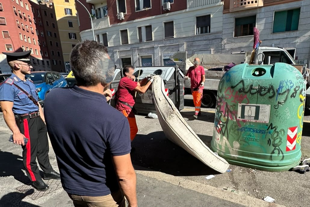 PIAZZA_DANTE_-_Controlli_antidegrado_dei_Carabinieri_nei_quartieri_Esquilino_e_San_Giovanni__1_