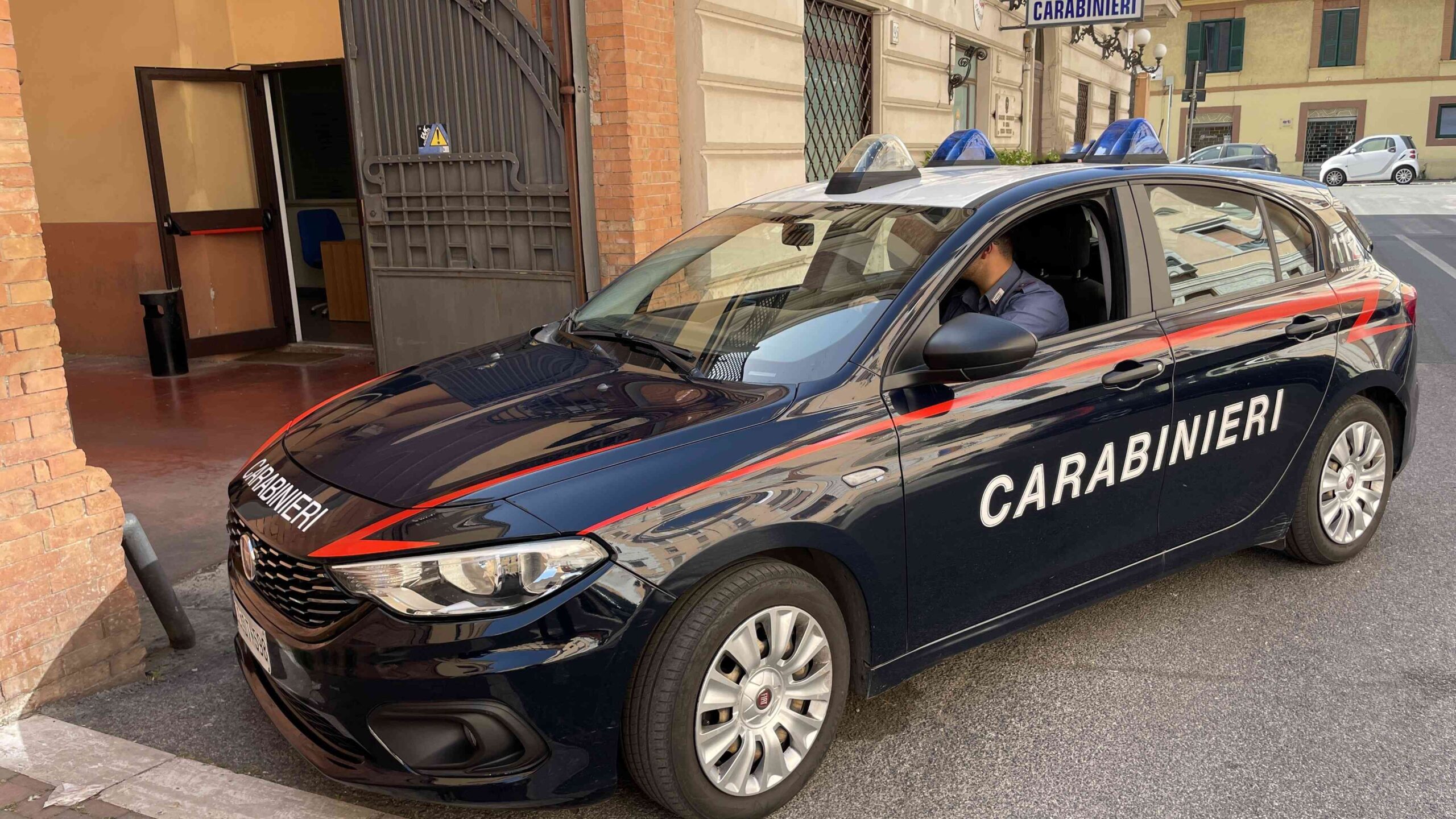 TRASTEVERE_-_Controlli_dei_Carabinieri__2_