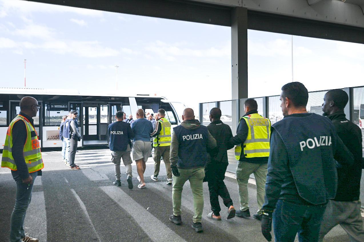 polizia_8cf04187_5