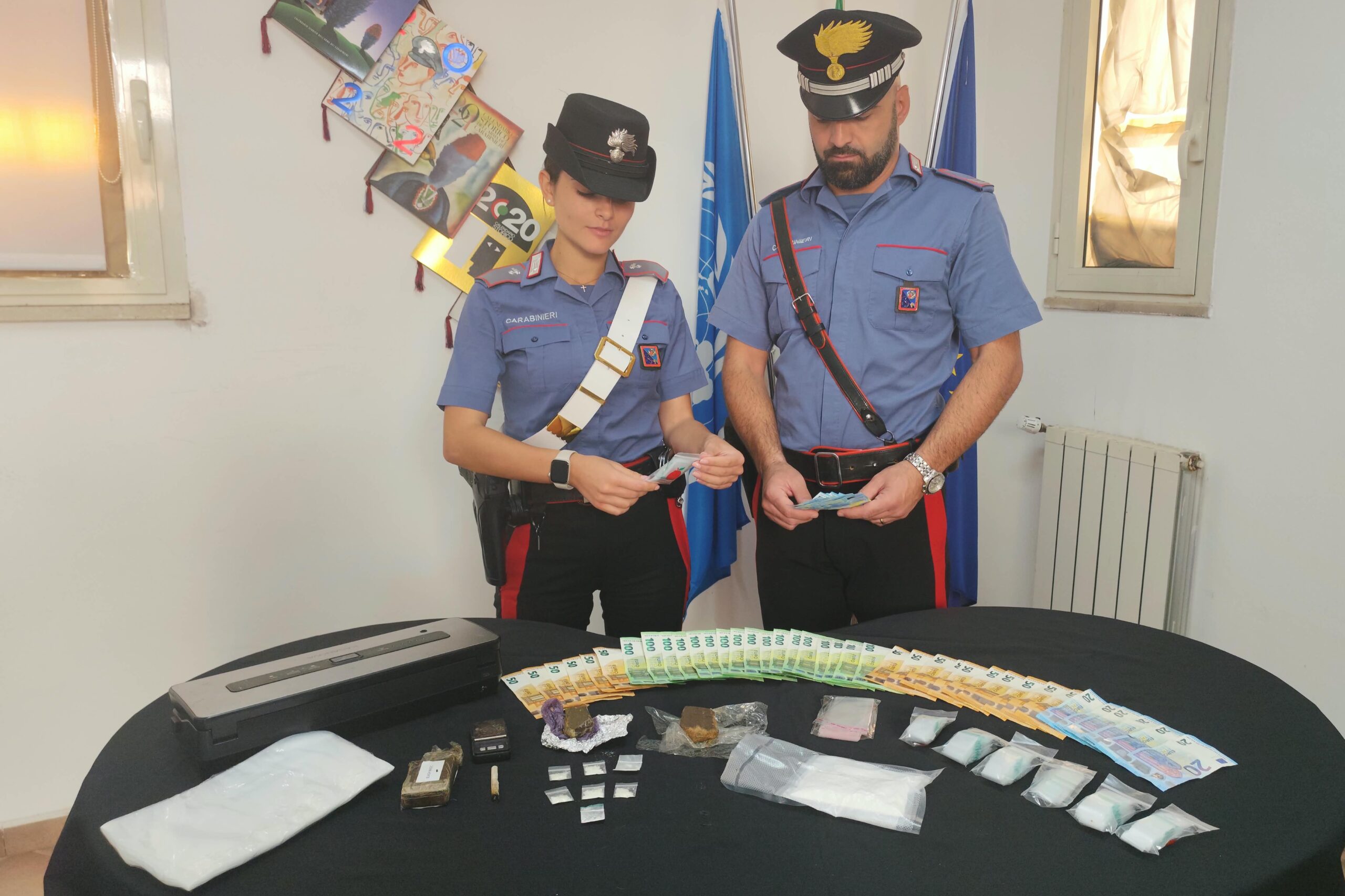 CASSIA_-_La_droga_sequestrata_dai_Carabinieri___1_