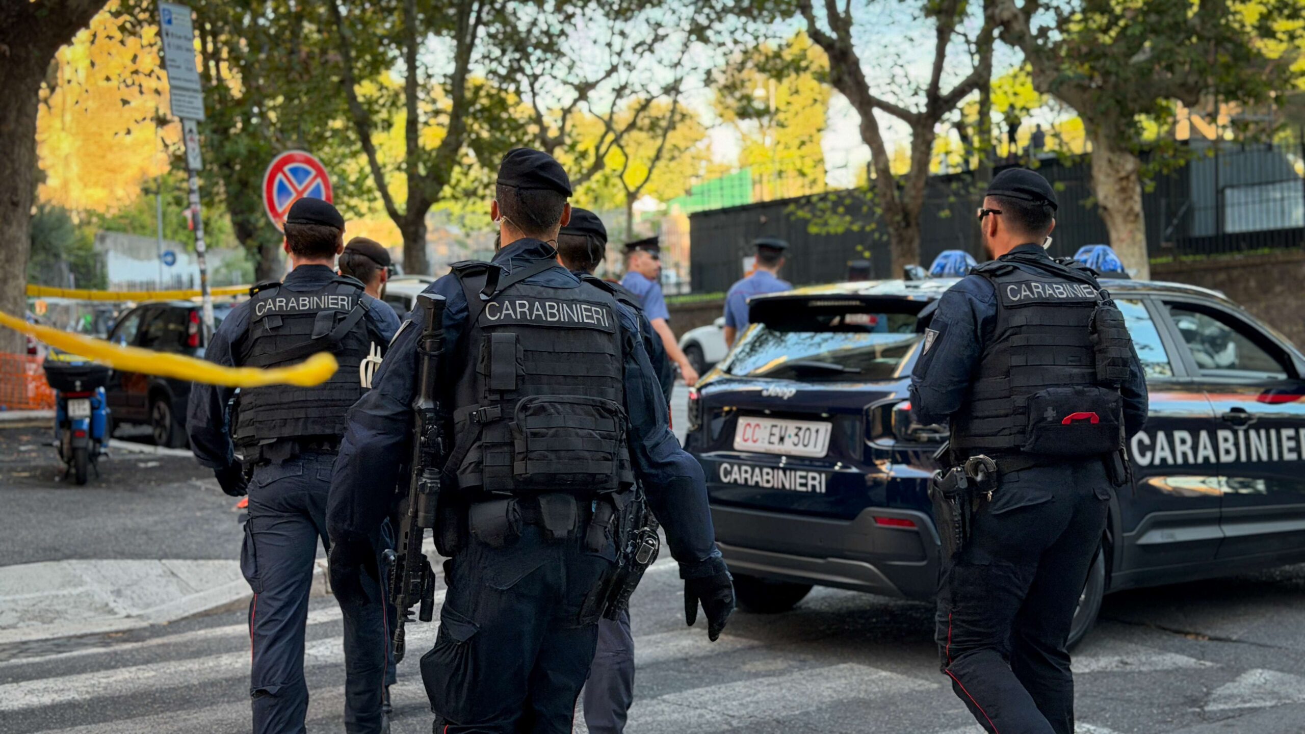 CENTRO_-_I_Carabinieri_durante_i_controlli__3_