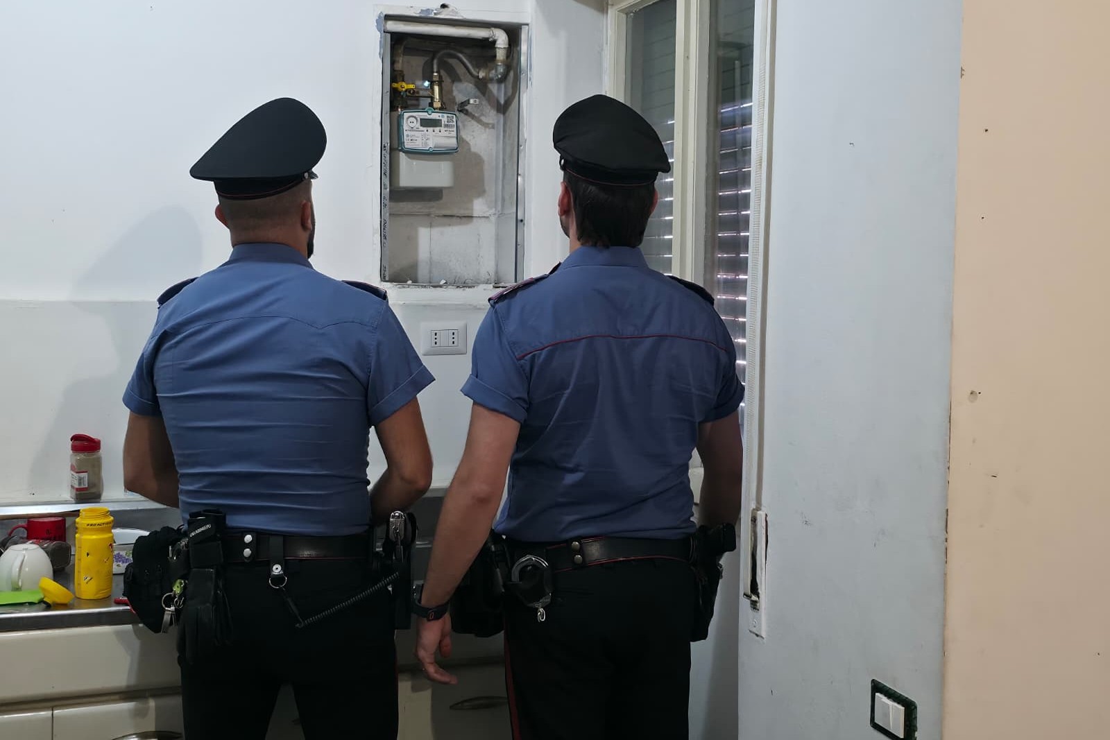 EUR_-_Arresto_per_furto_di_gas_durante_sgombero_da_casa_dell_INPS_occupata__2_