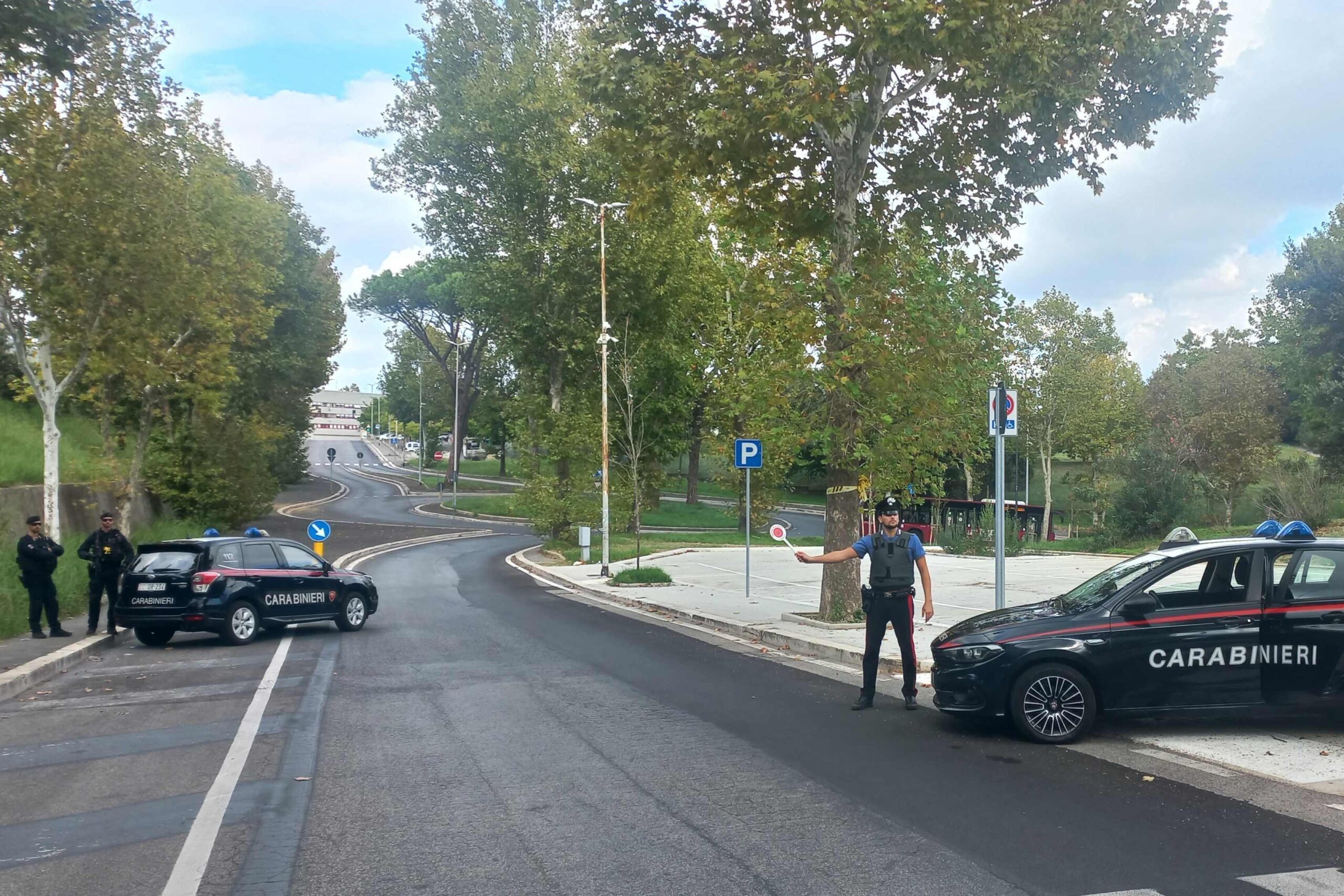 EUR_-_Controlli_dei_Carabinieri_in_zona_Corviale_e_Trullo__2_