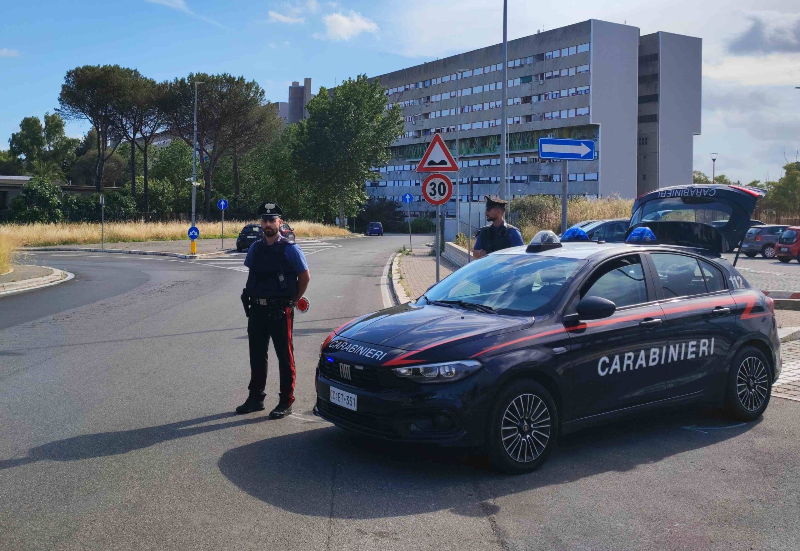 EUR_-_Controlli_dei_Carabinieri_in_zona_Trullo_e_Corviale__1_