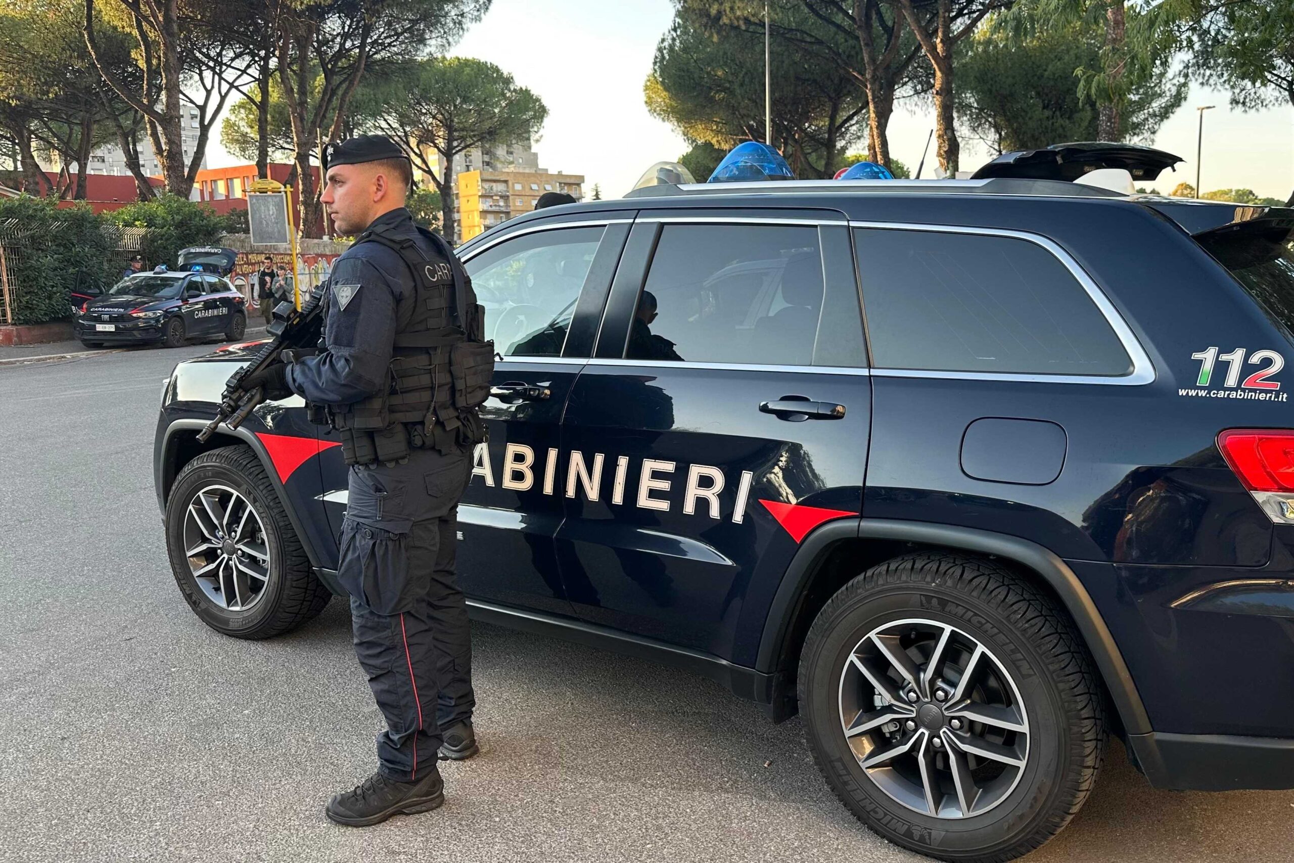 FRASCATI_-_Controlli_dei_Carabinieri_a_Tor_Bella_Monaca_con_7__e_13__Reggimento__1_