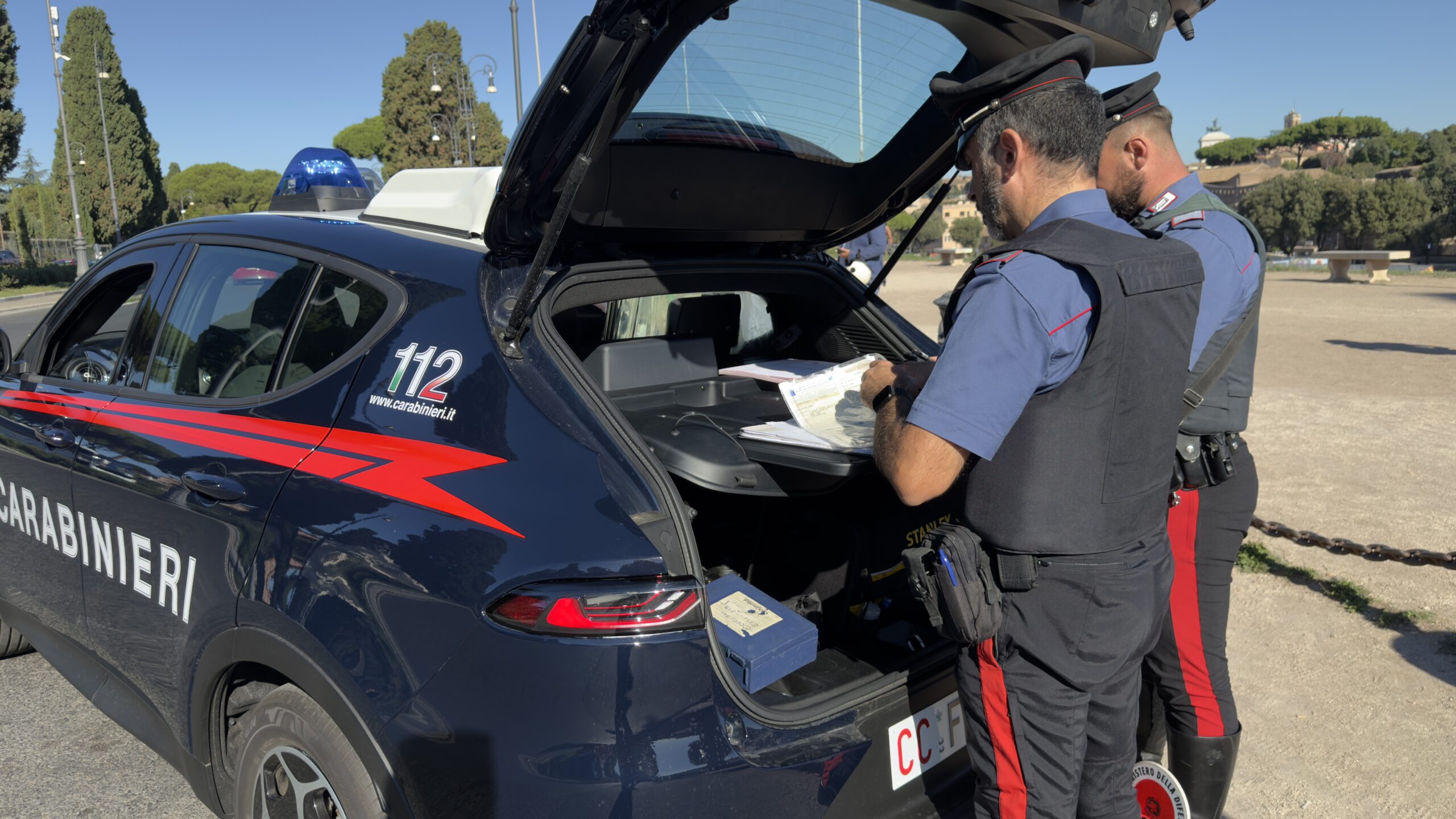 NRM_-_I_Controlli_dei_Carabinieri_del_Nucleo_Radiomobile_di_Roma__2_