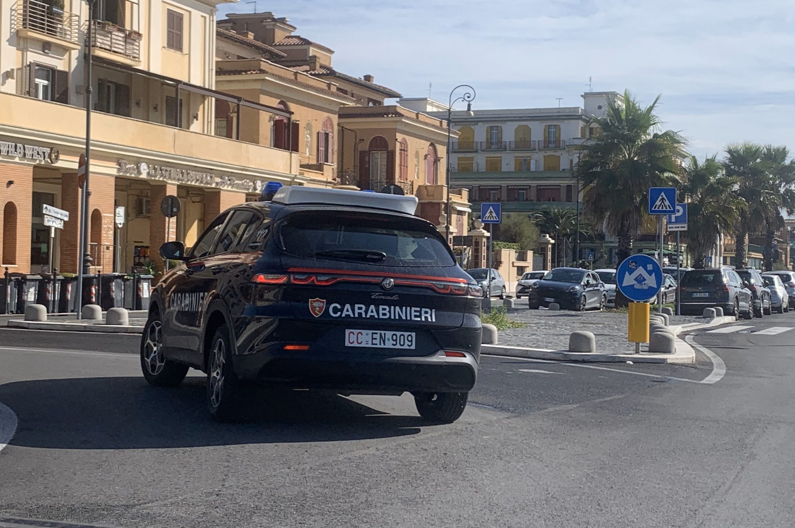 OSTIA_-_Le_operazioni_dei_Carabinieri__2_
