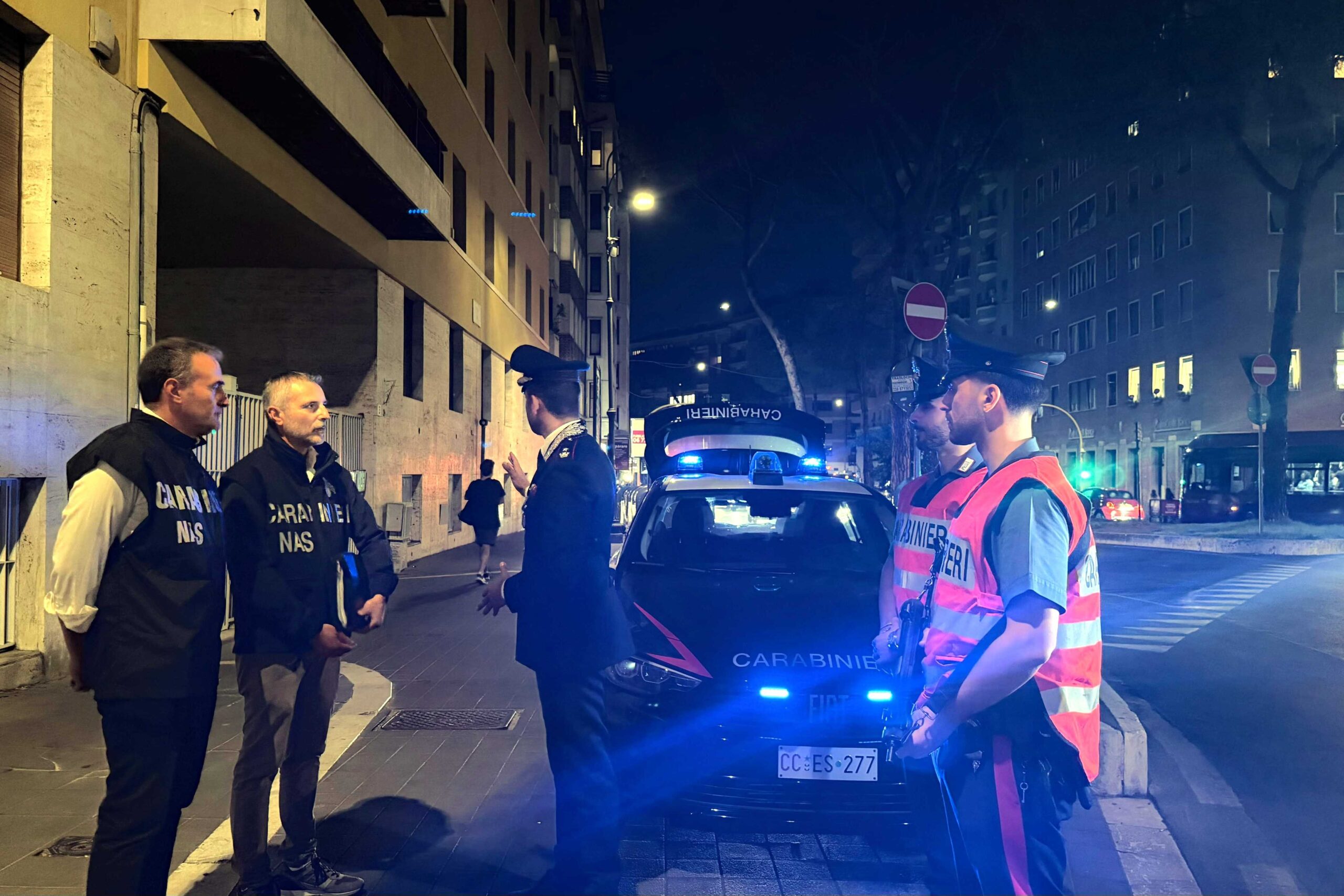 PARIOLI_-_Controlli_dei_Carabinieri_nel_quartiere_Africano__6_