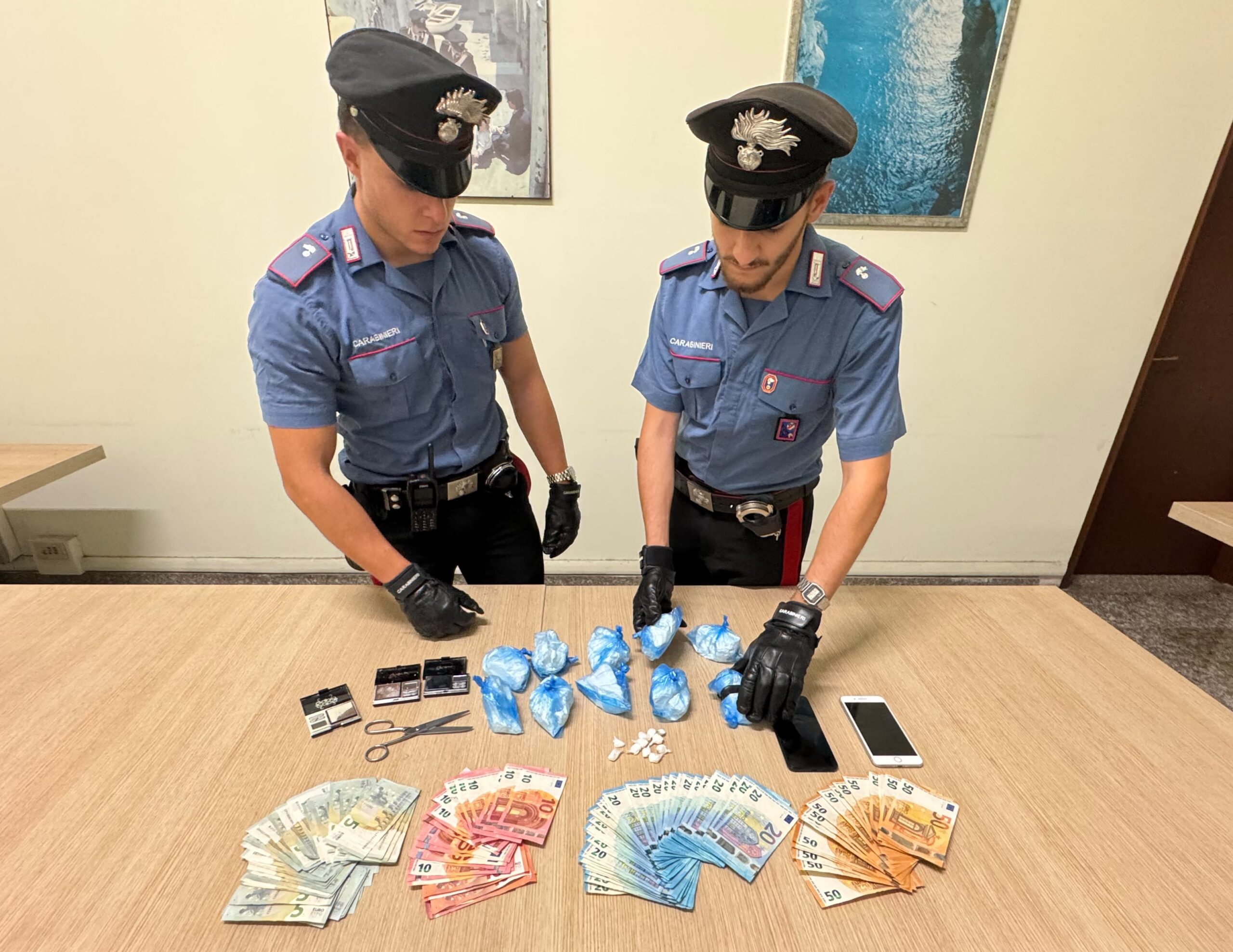 PROVINCIALE_-_Oltre_1_kg_di_cocaina_sequestrati_dai_Carabinieri_della_Compagnia_Roma_Eur__2_